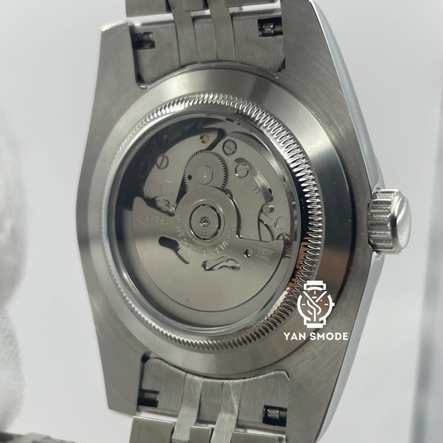Date Just Grey Diamond Decorated