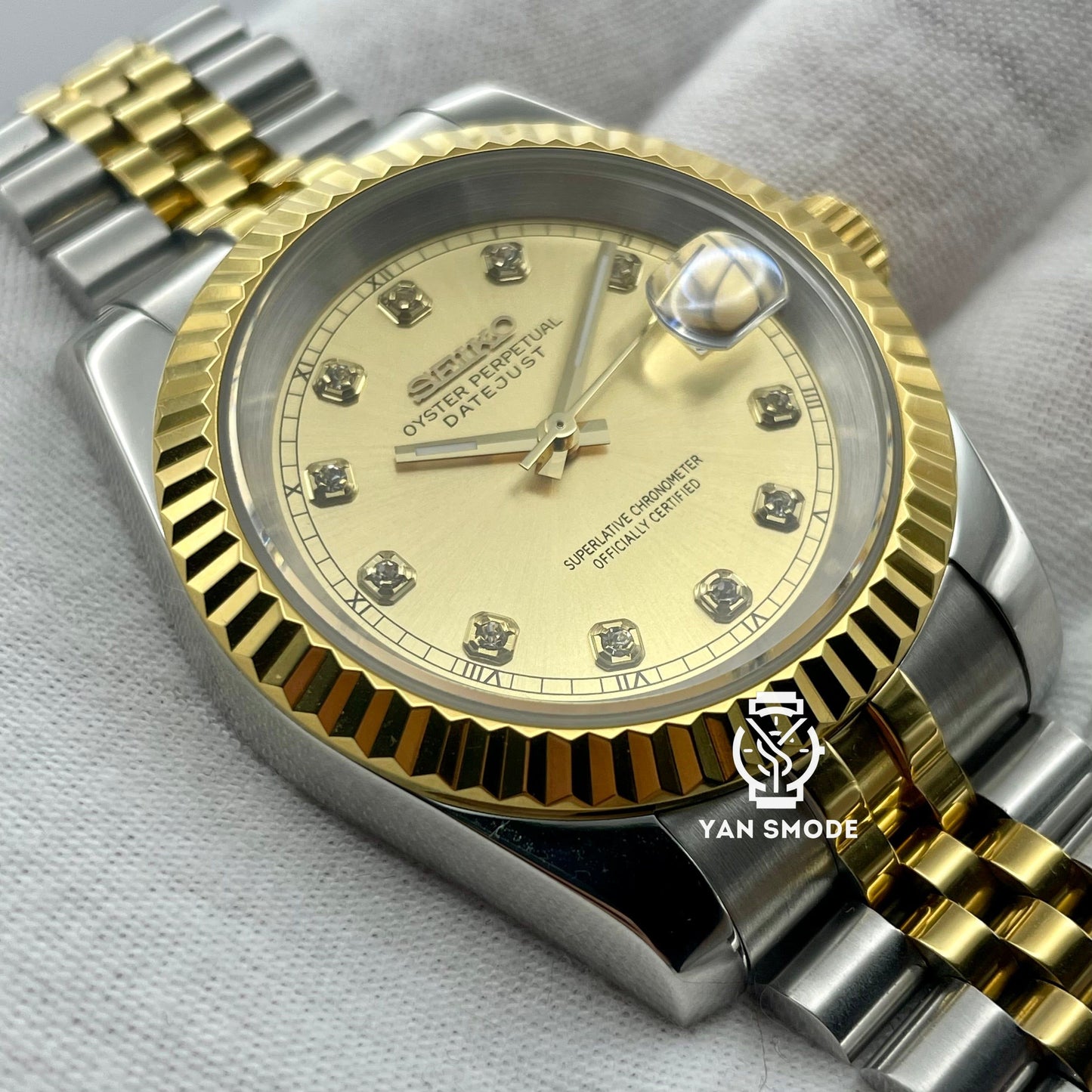 Date Just Yellow Gold Decorated with Diamonds