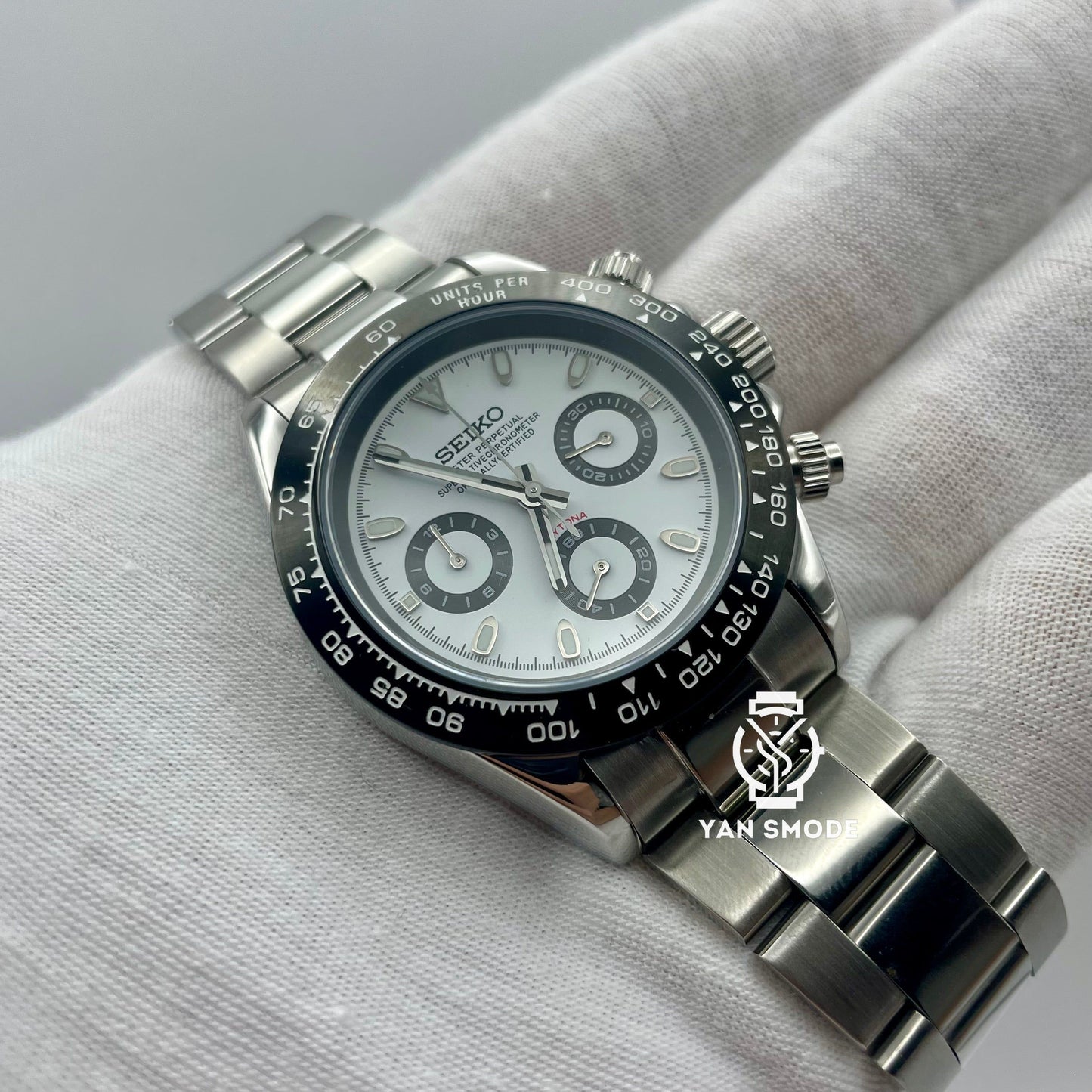 Daytona White