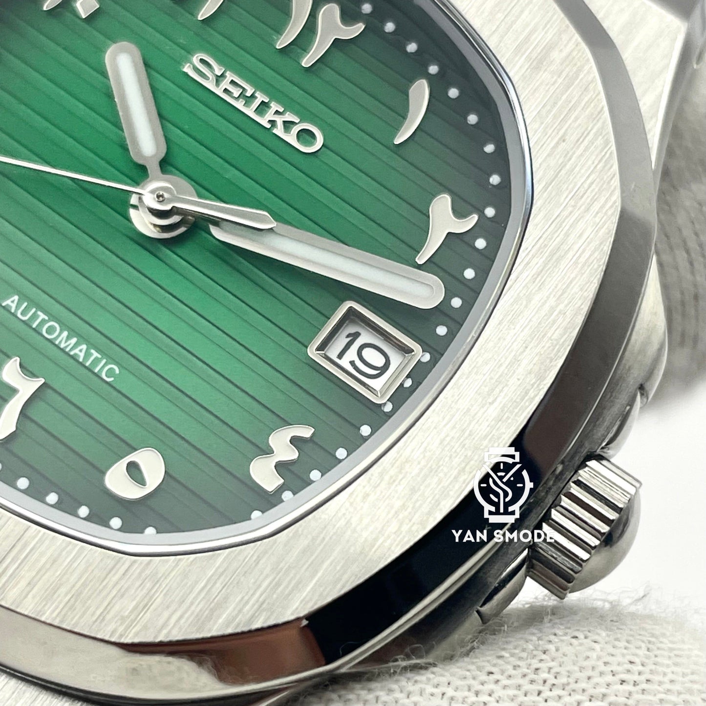 Nautilus Black Open