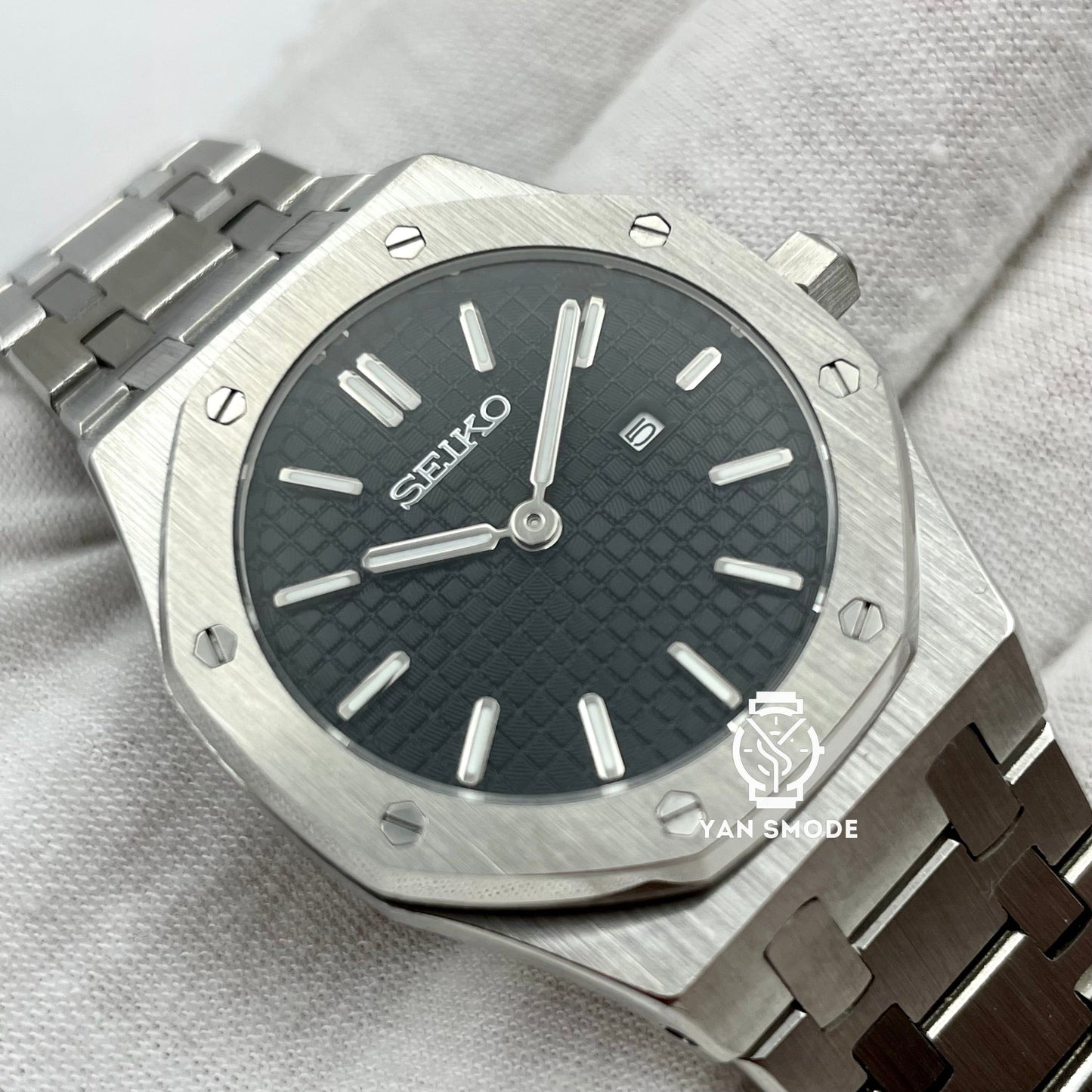 Royal Oak White