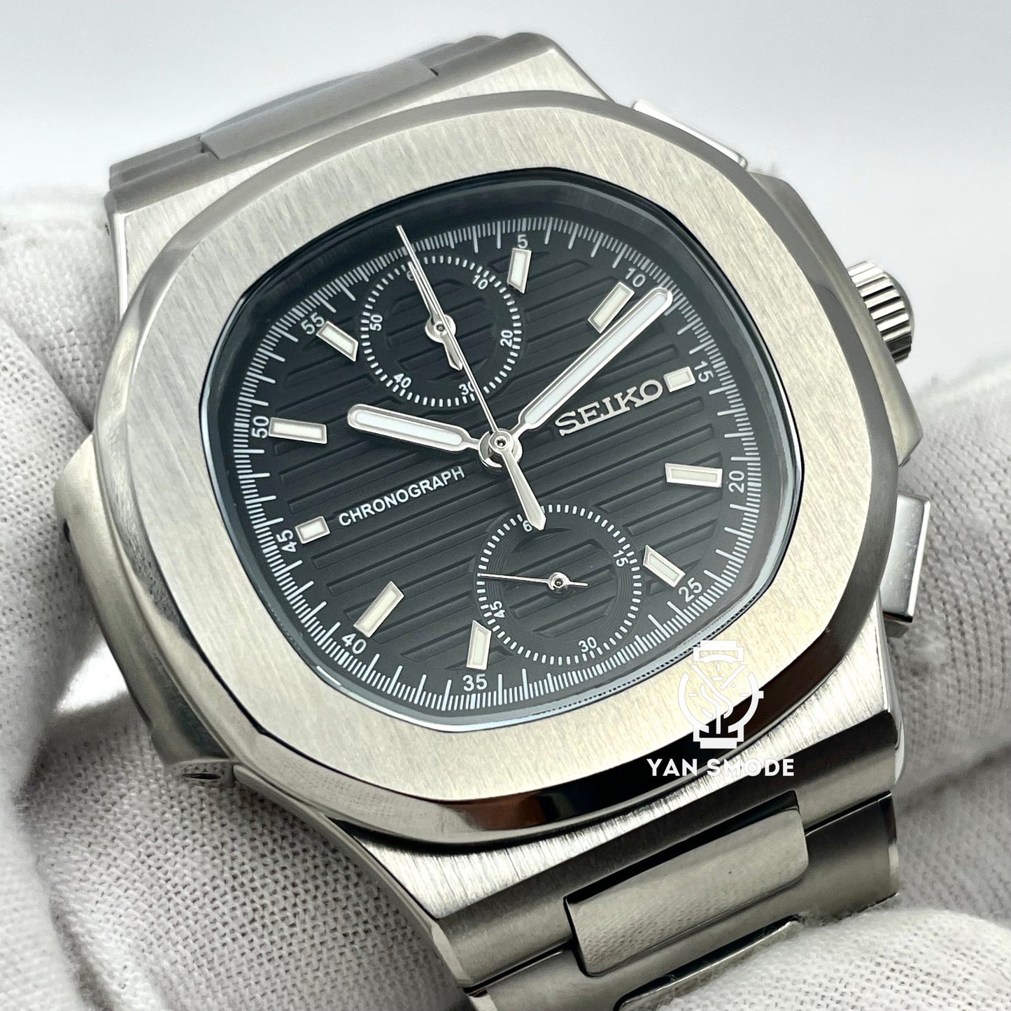 Nautilus Black