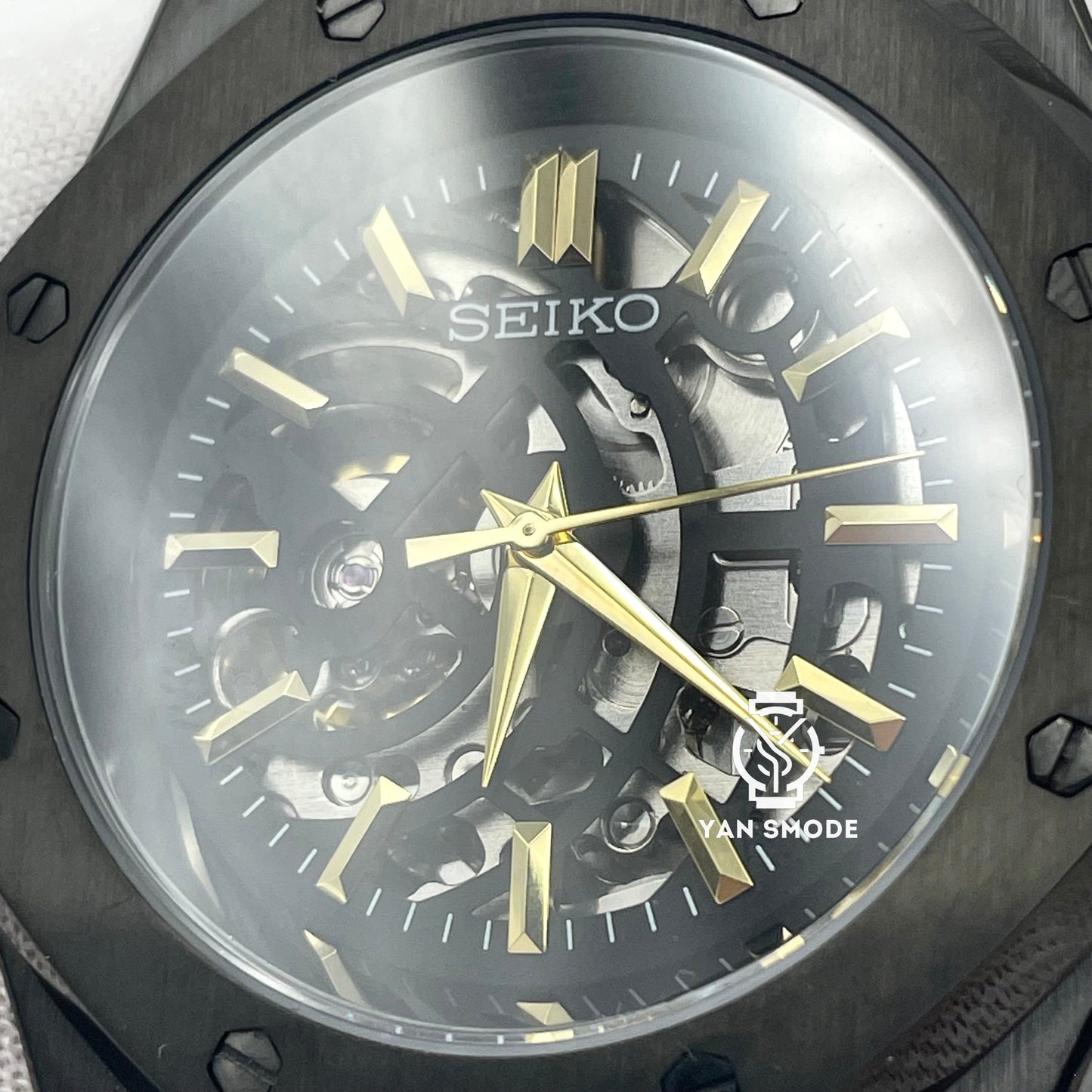 Royal Oak Black Skeleton Gold