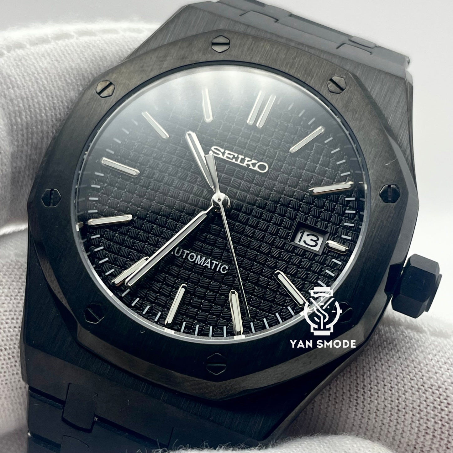 Royal Oak All Black