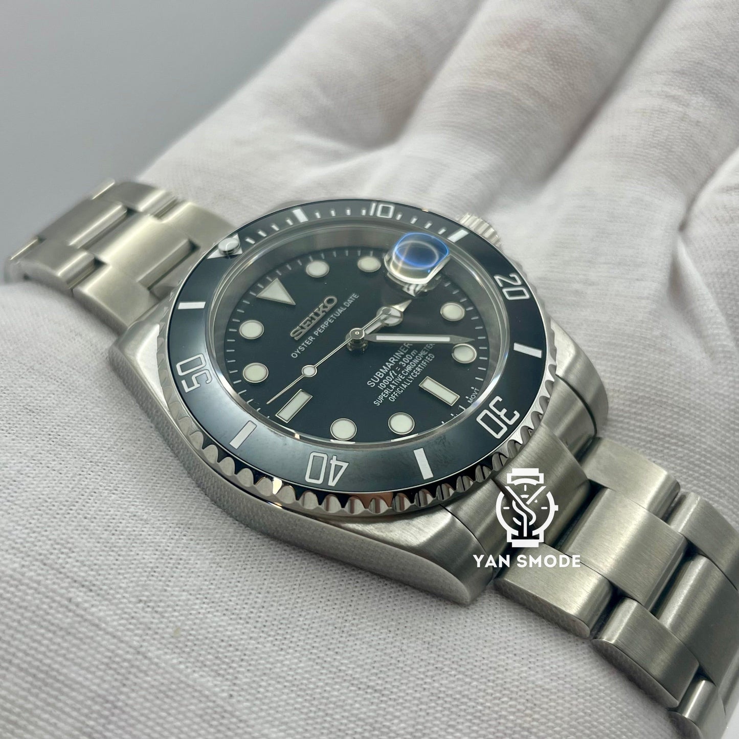 Black Submariner