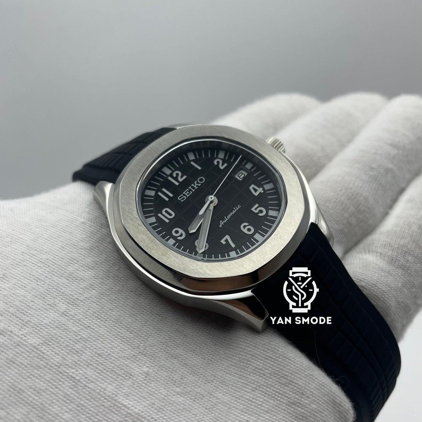Black Aquanaut