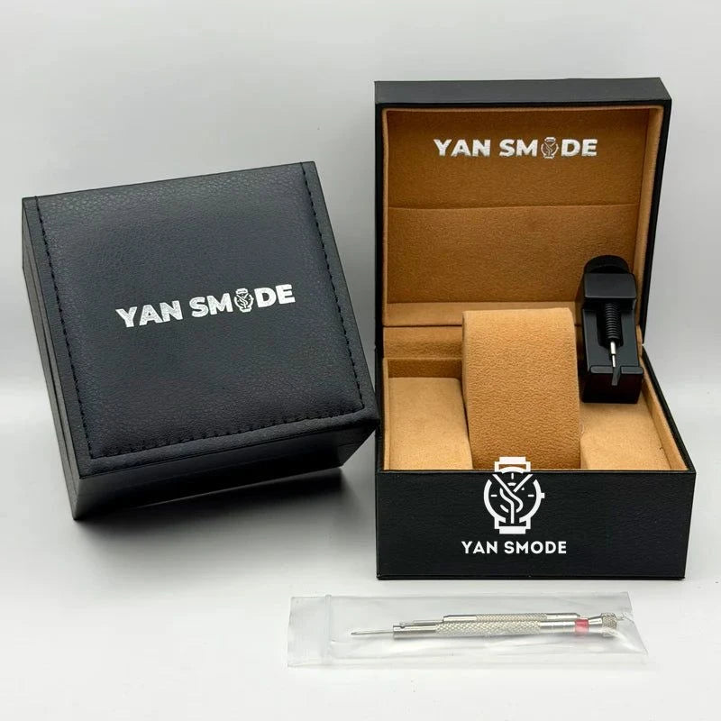 Royal Oak Noire Squelette Dorée