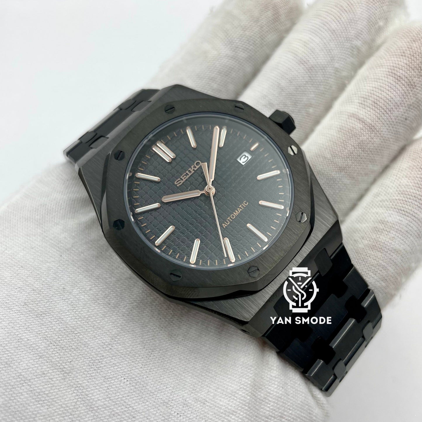 Royal Oak All Black