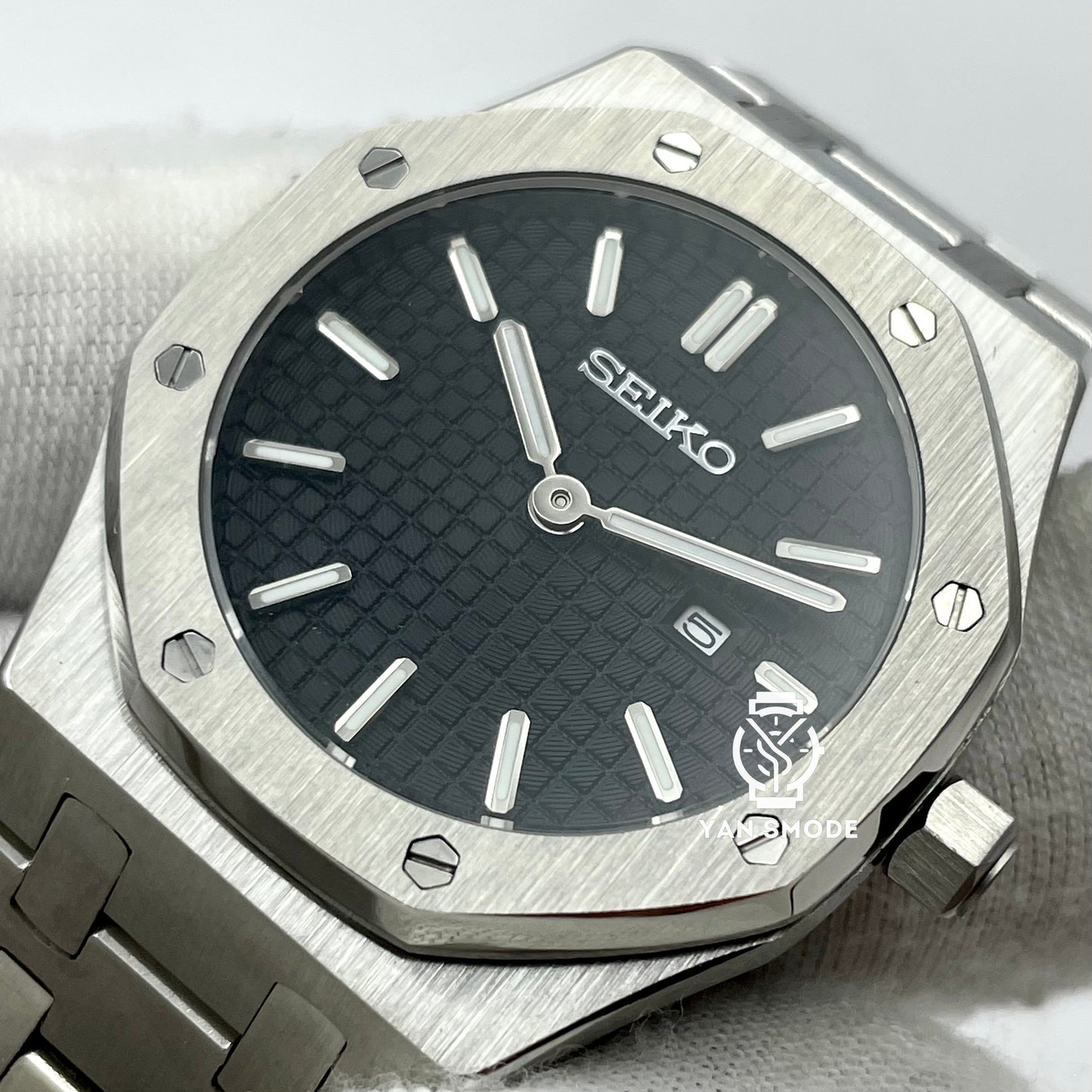 Royal Oak White