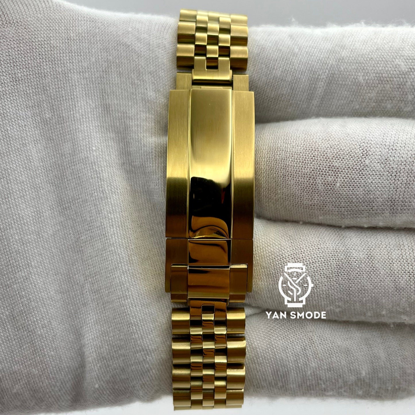 Date Just Yellow Gold Decorated with Diamonds
