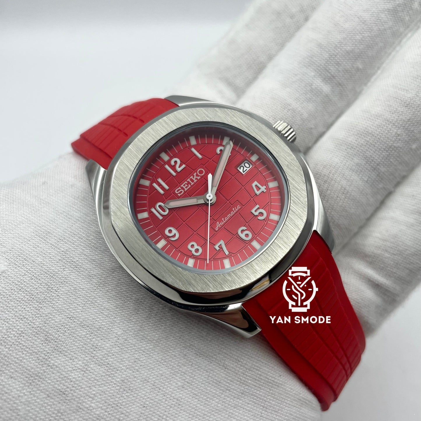 Aquanaut Rouge