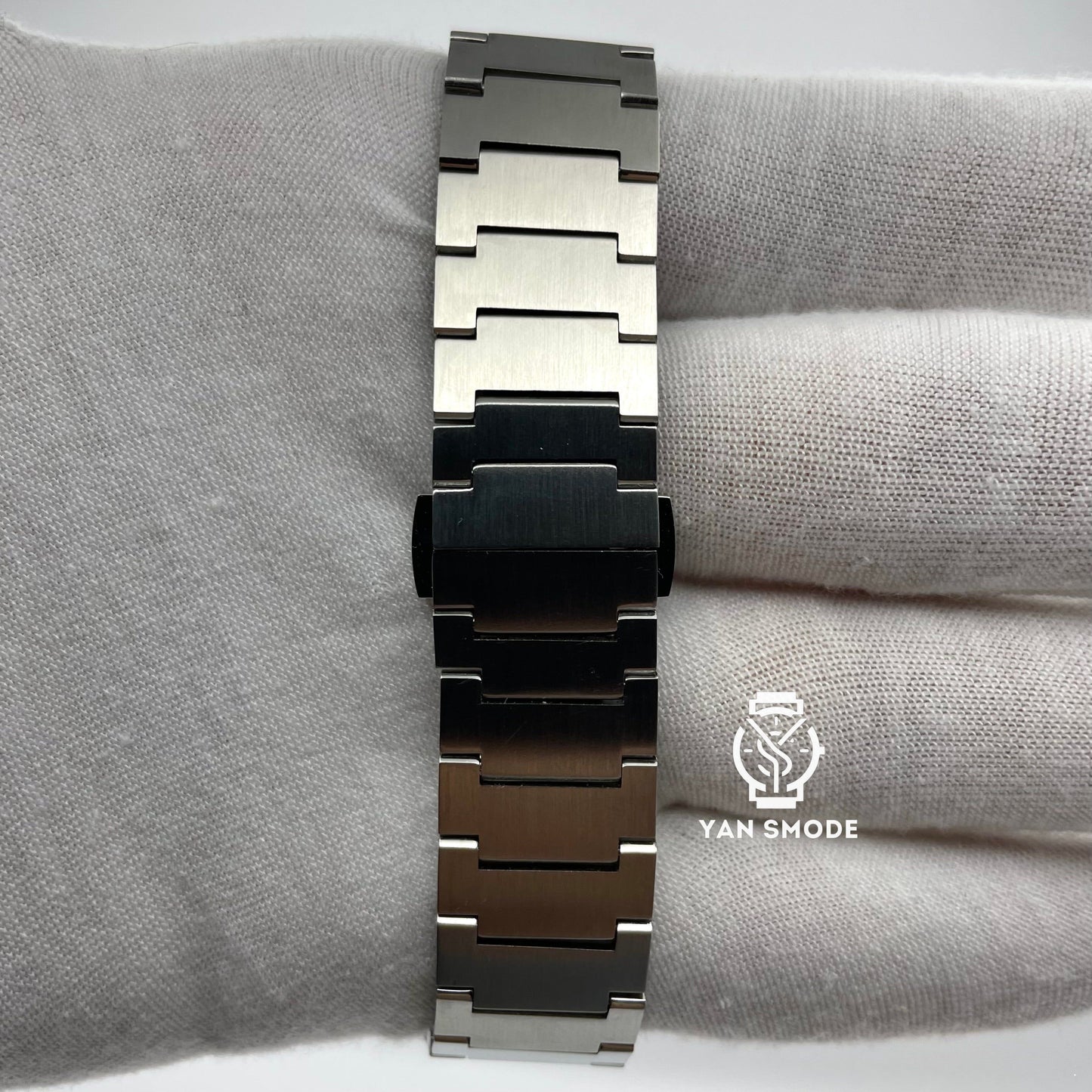 Date Just Yellow Gold Decorated with Diamonds