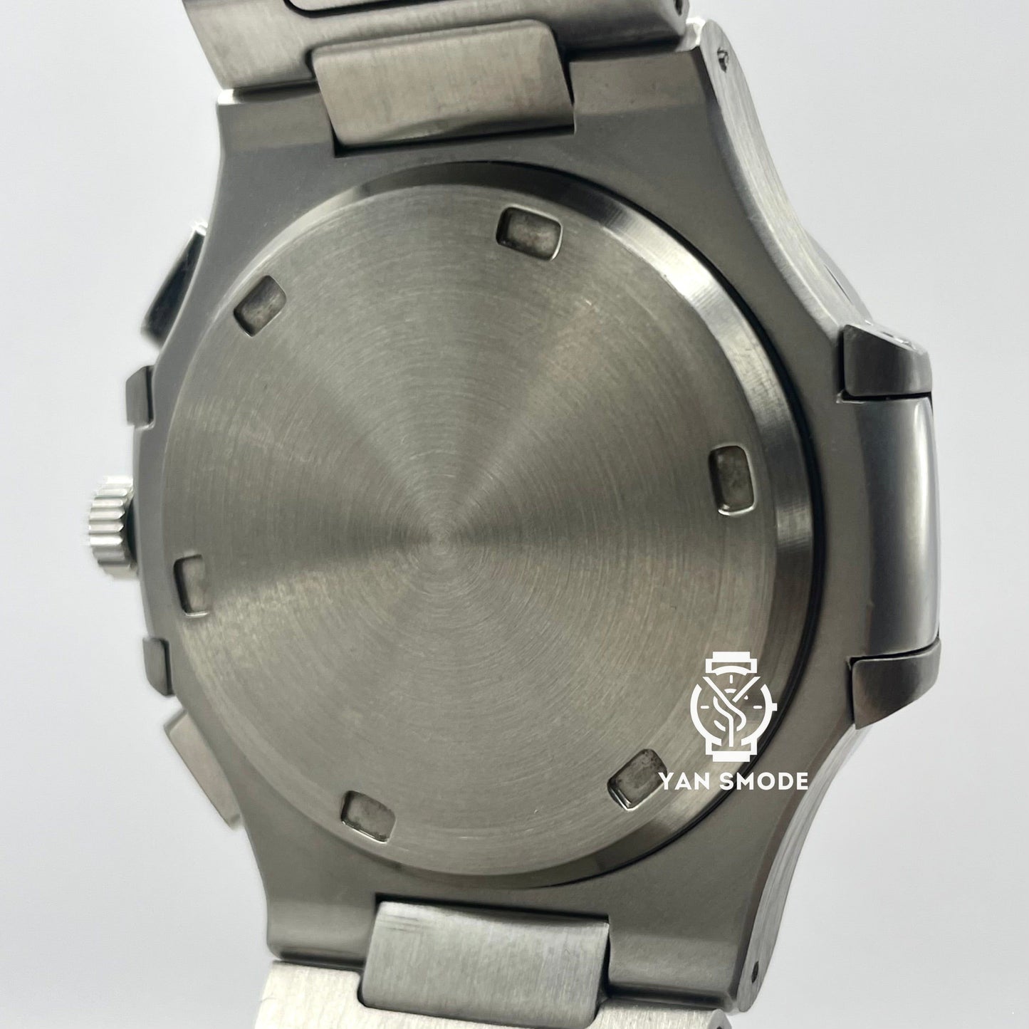 Nautilus Black