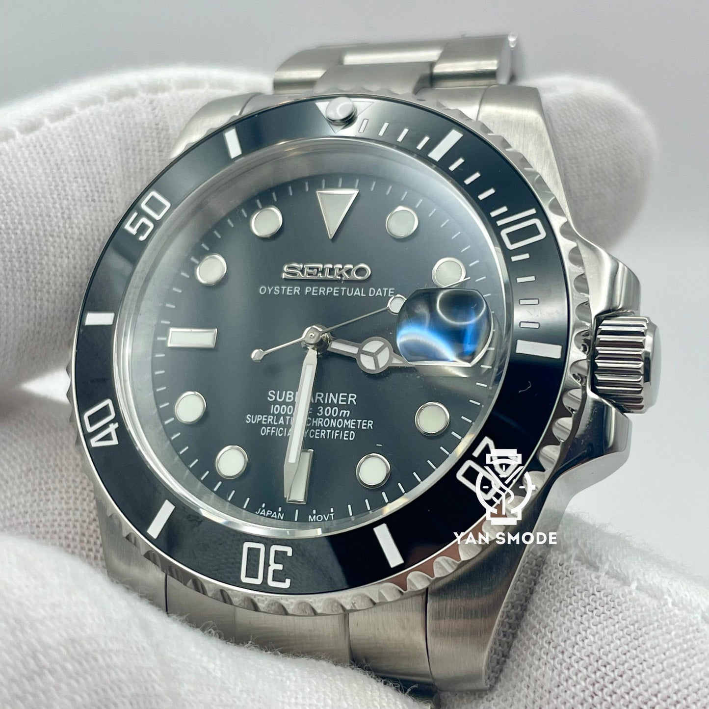 Black Submariner