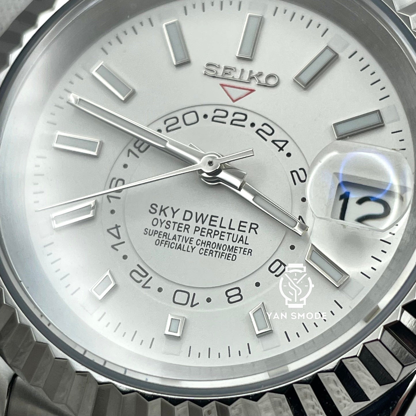 Sky Dweller White