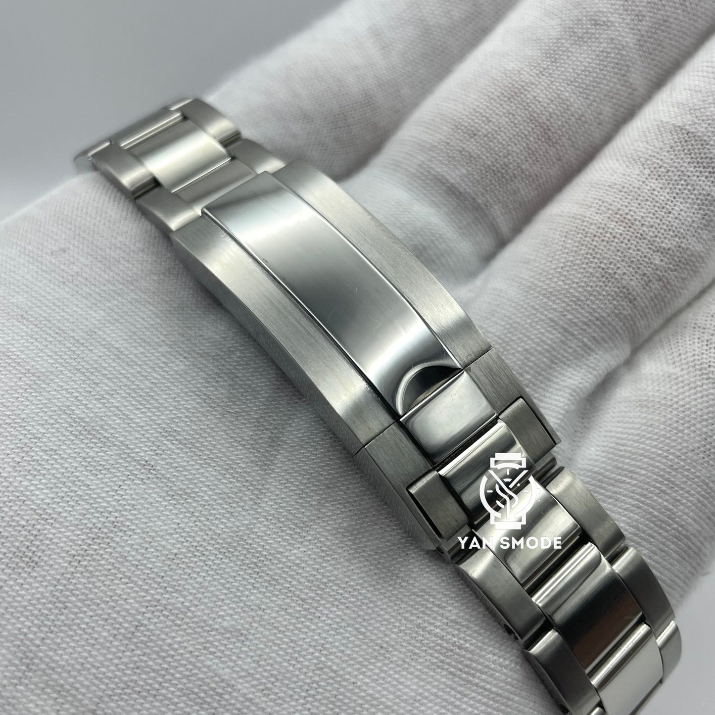 Daytona White