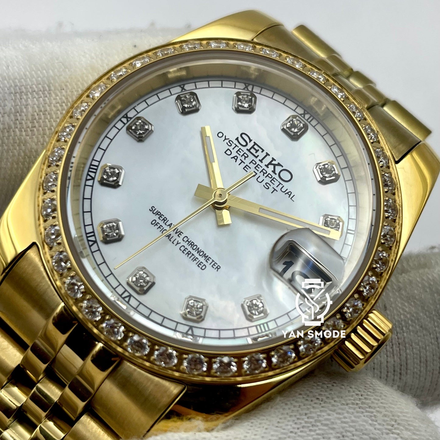 Date Just Yellow Gold Decorated with Diamonds