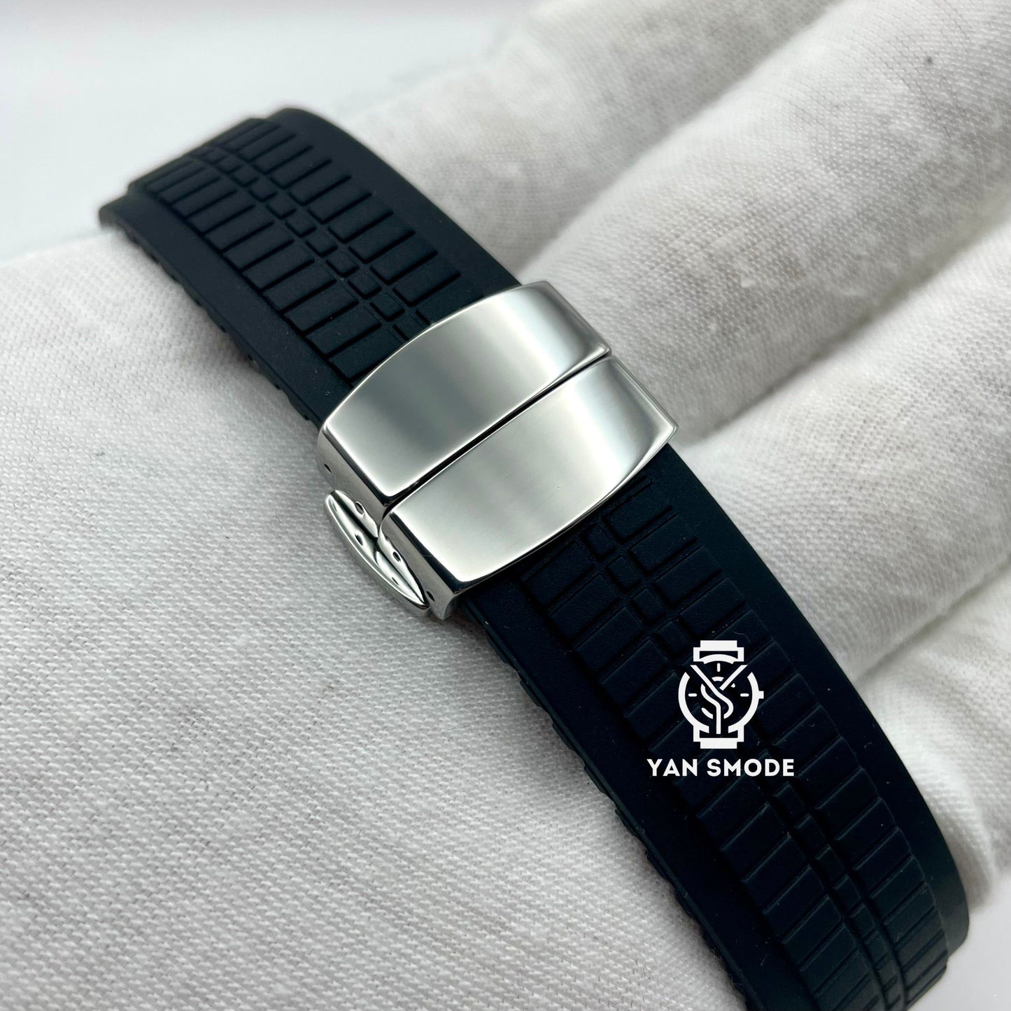 Aquanaut Blanche