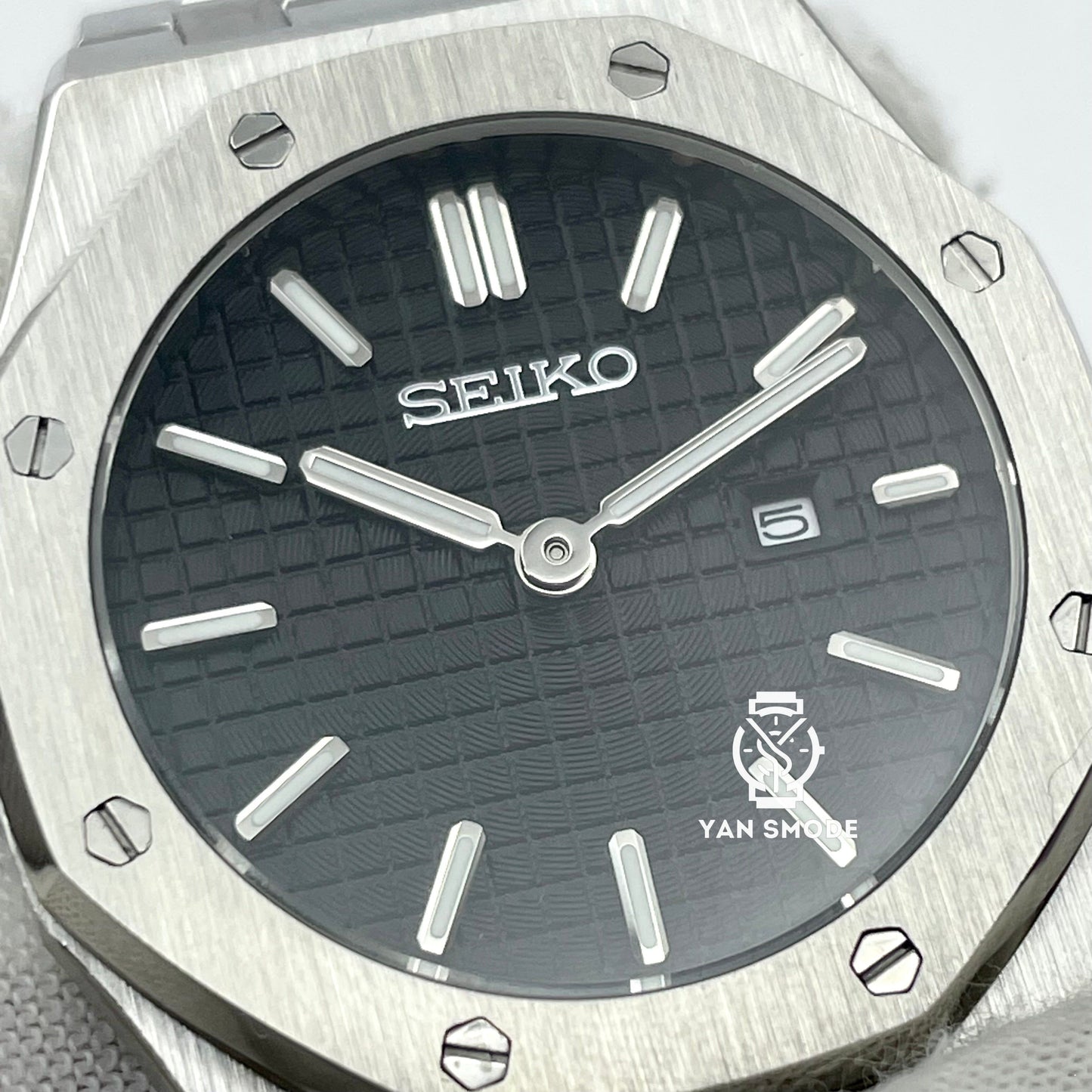 Royal Oak White