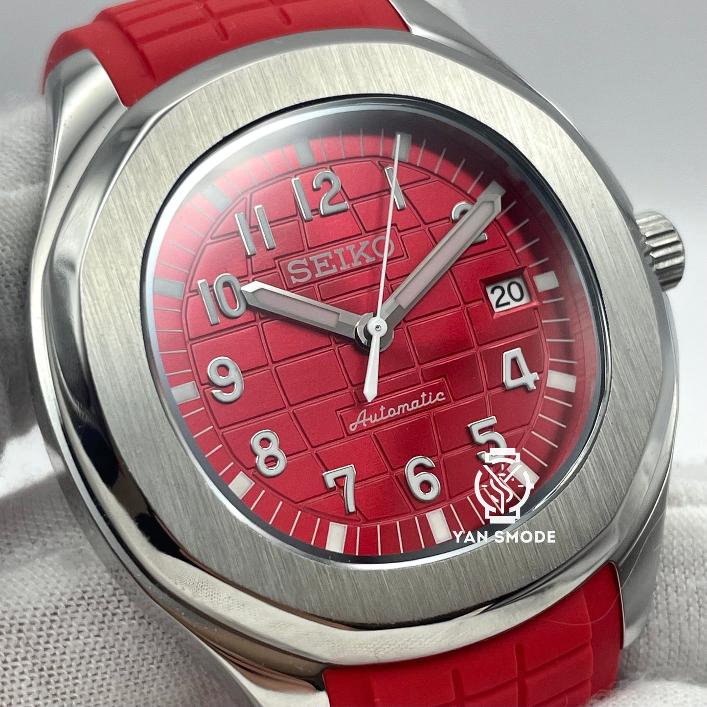 Aquanaut Rouge