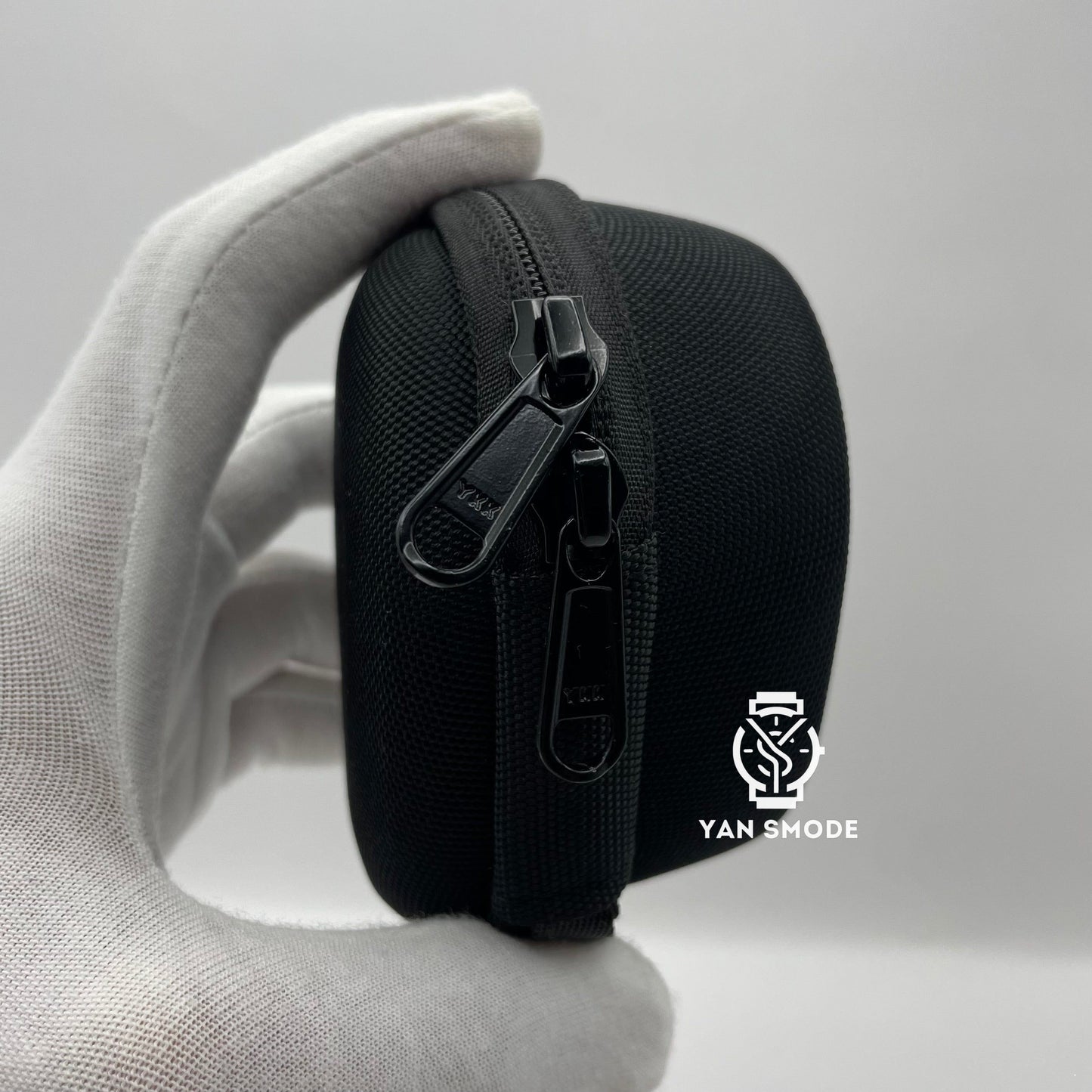 Boite Synthétique Noire Velours Gris - Yan Smode