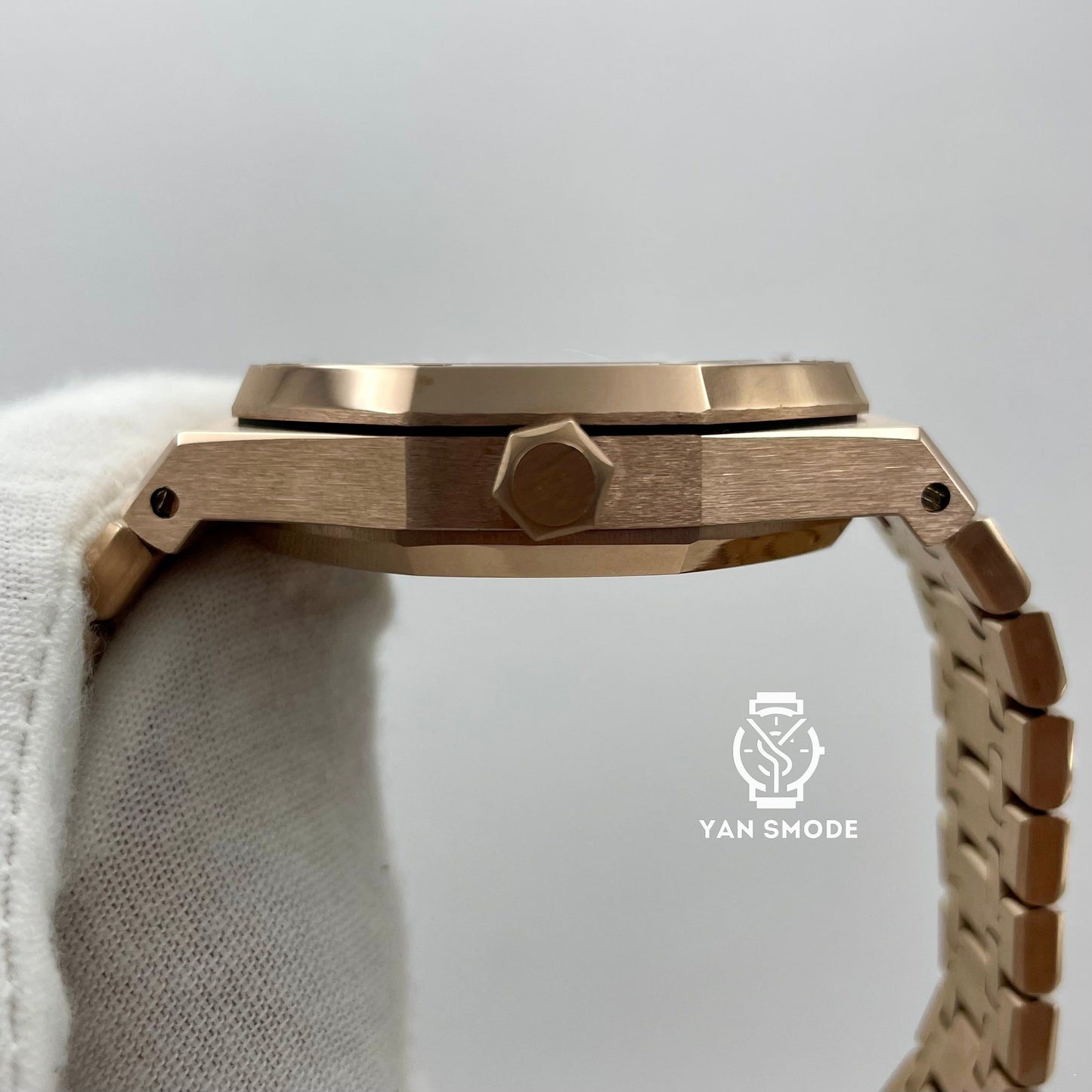 Royal Oak Rose Gold Black Skeleton