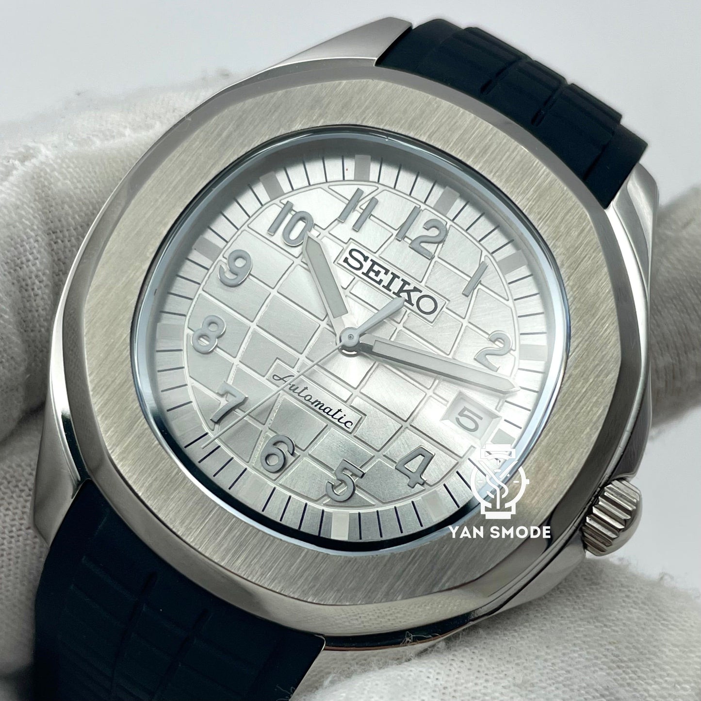 Aquanaut Blanche