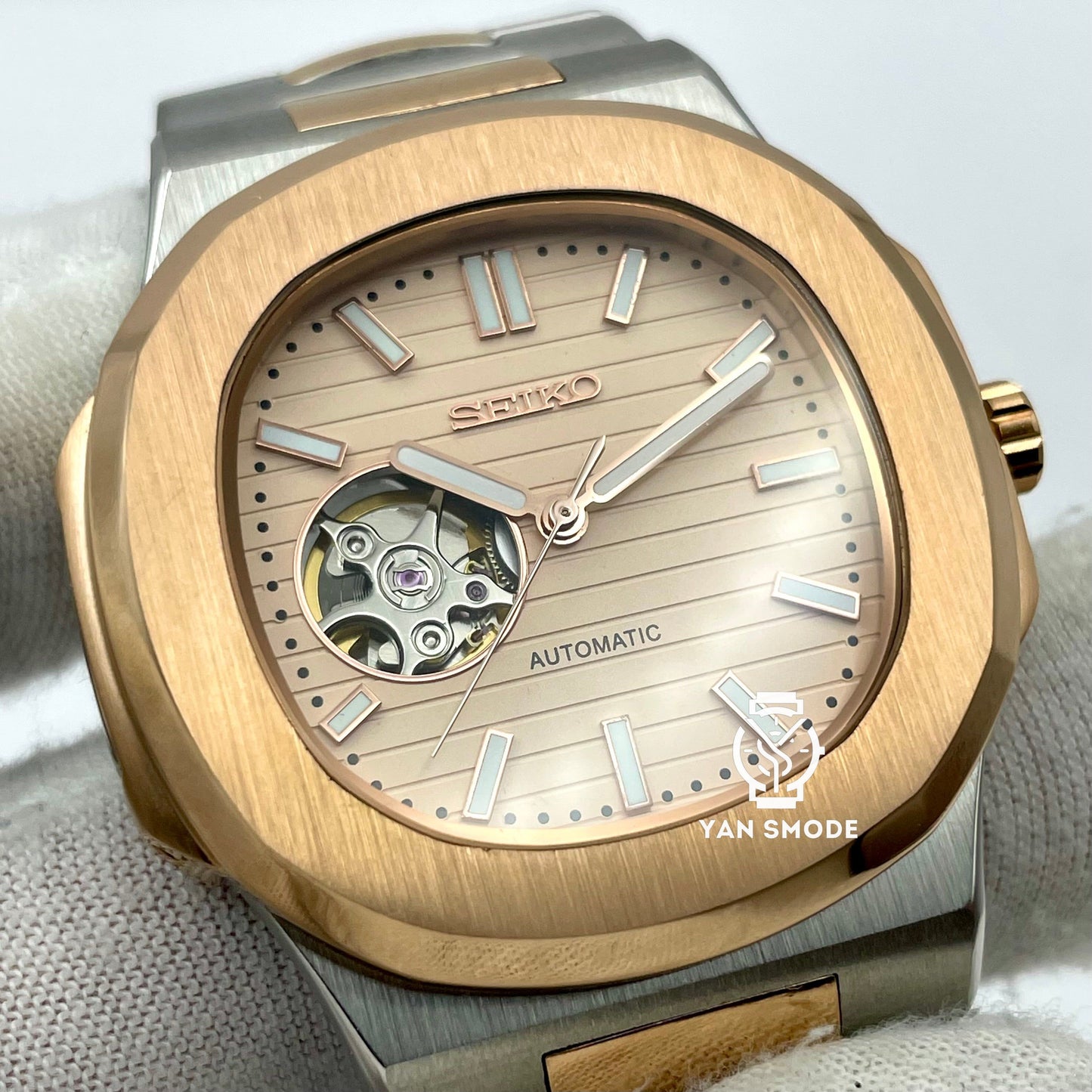 Nautilus Or Rose Caramel Open