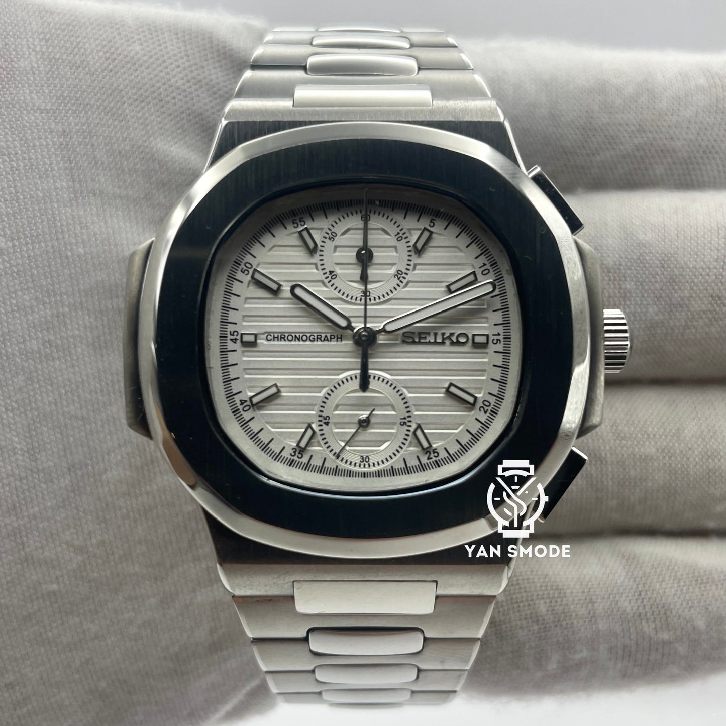 Nautilus Black