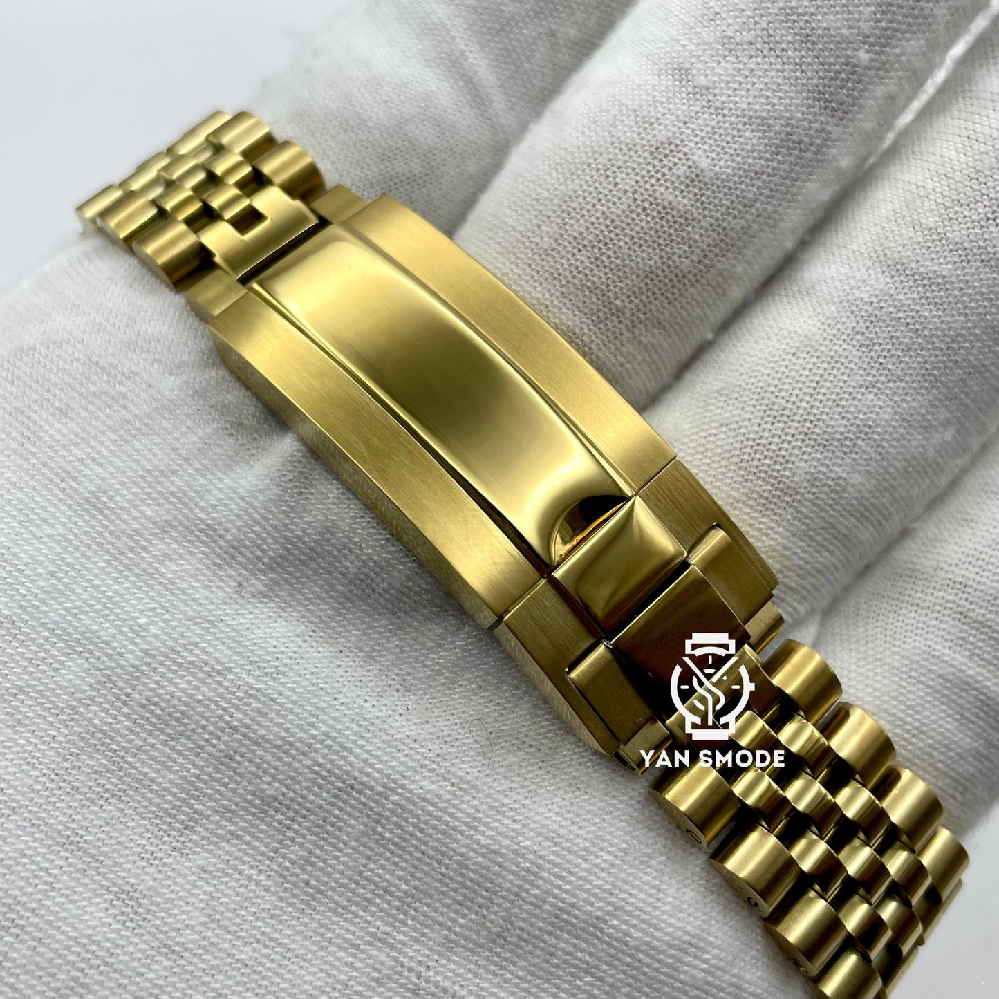 Date Just Yellow Gold Decorated with Diamonds