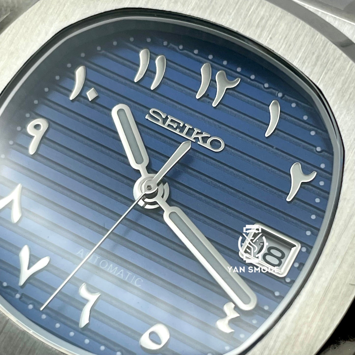 Nautilus Arabic Dial Bleu
