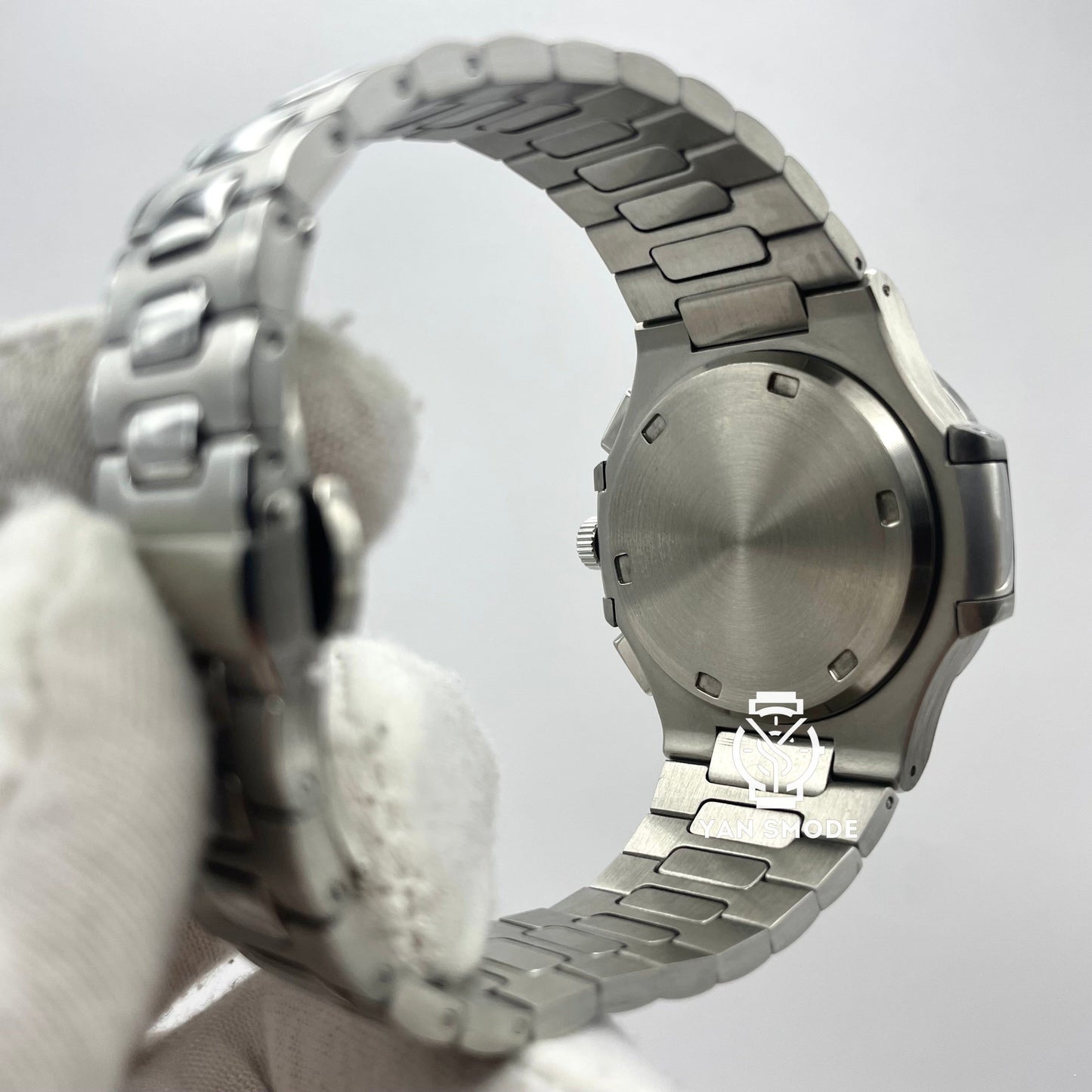 Nautilus Black