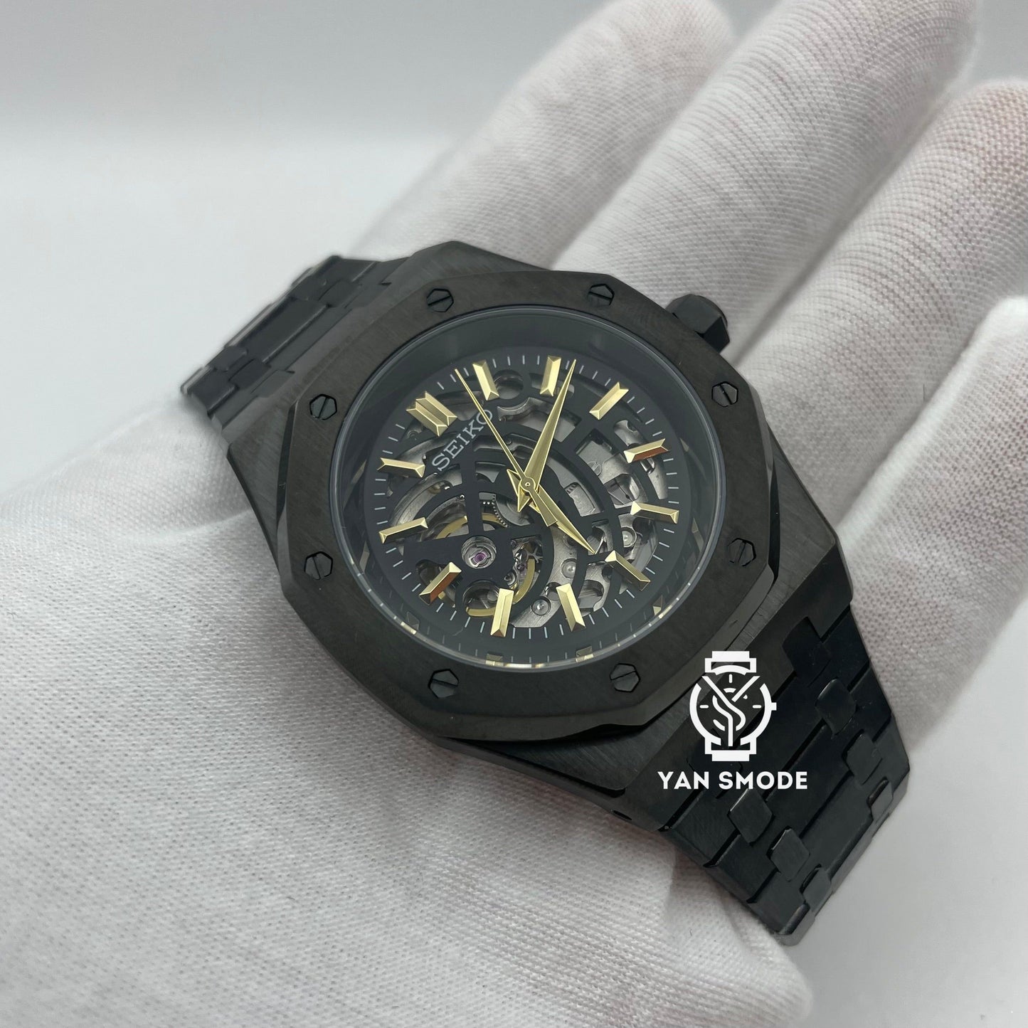 Royal Oak Black Skeleton Gold