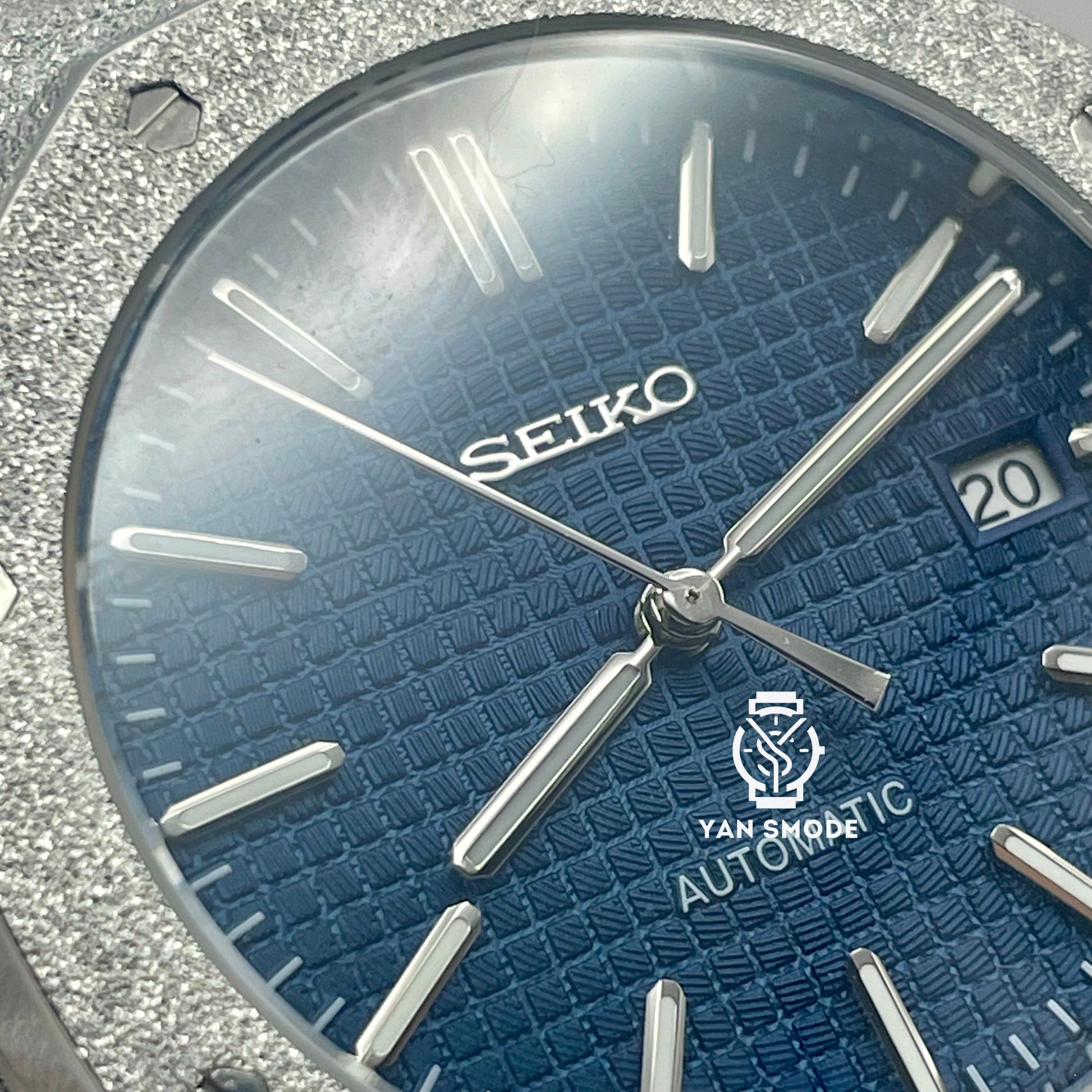 SekioMod Royal Oak Brillante Bleu Foncé - Yan Smode
