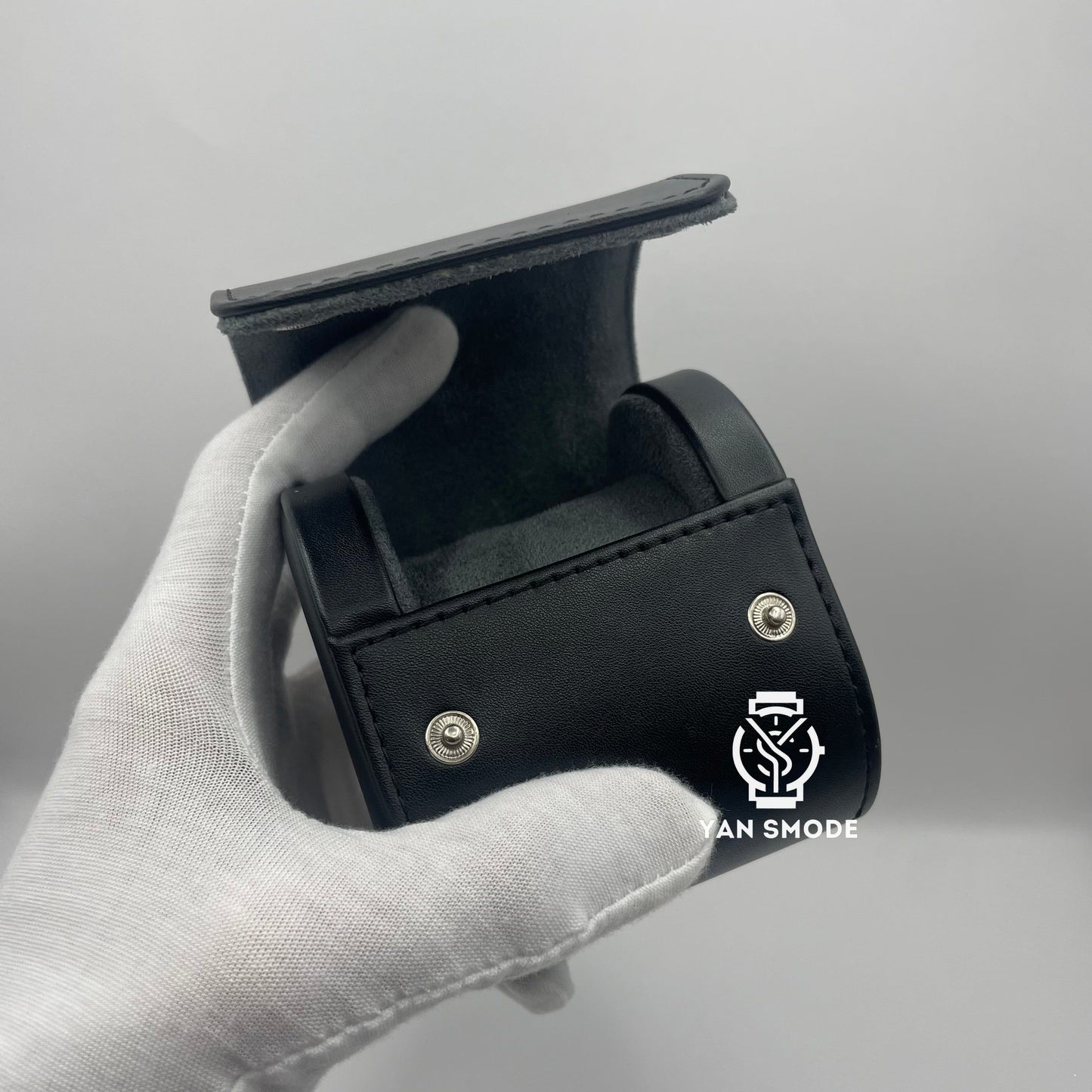 Boite Cuir Noire Une Ouverture - Yan Smode