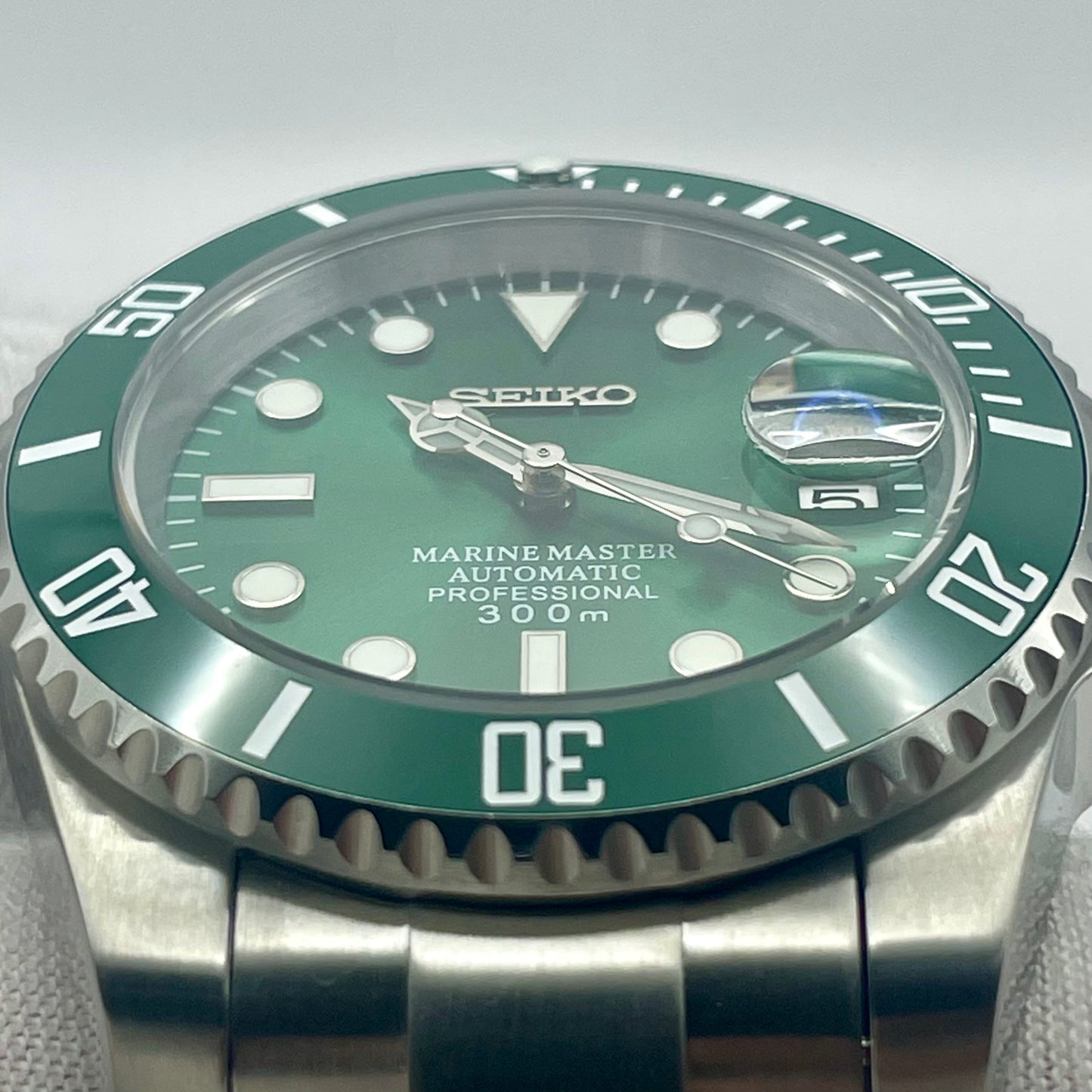 Seiko Mod Marine Master Hulk