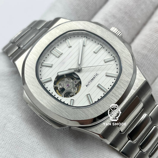 Nauris Blanche Ouverte