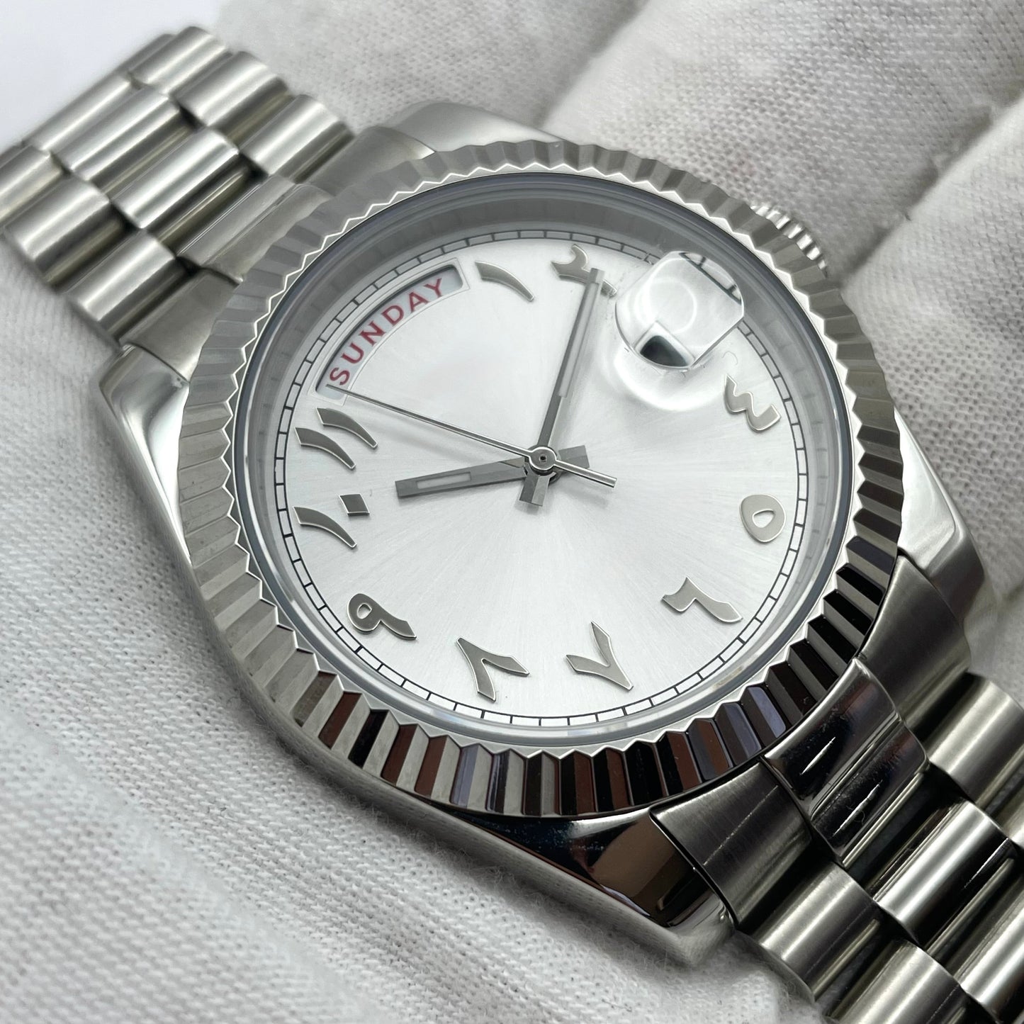 Monarch Arabic Dial Grise