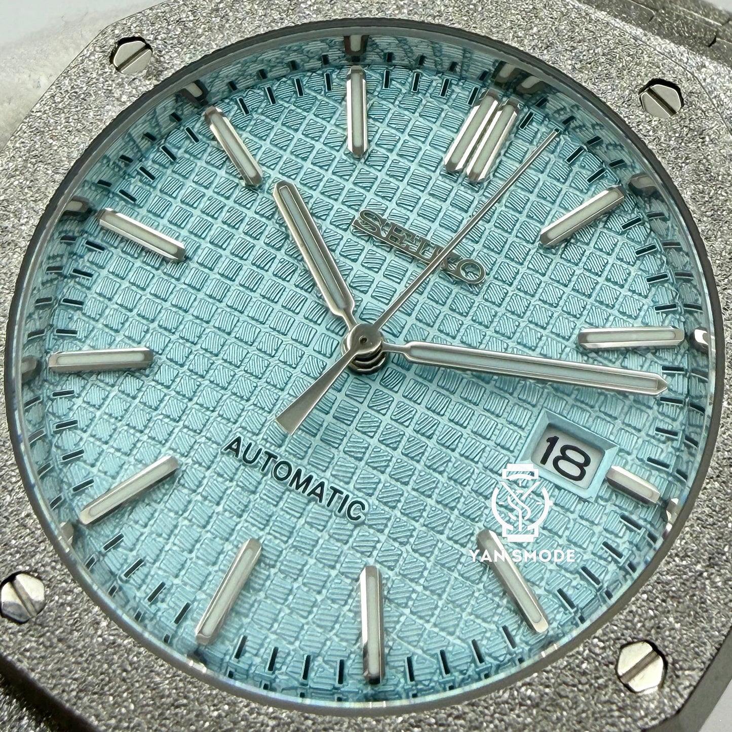 Royal Oak Brillante Bleu Clair