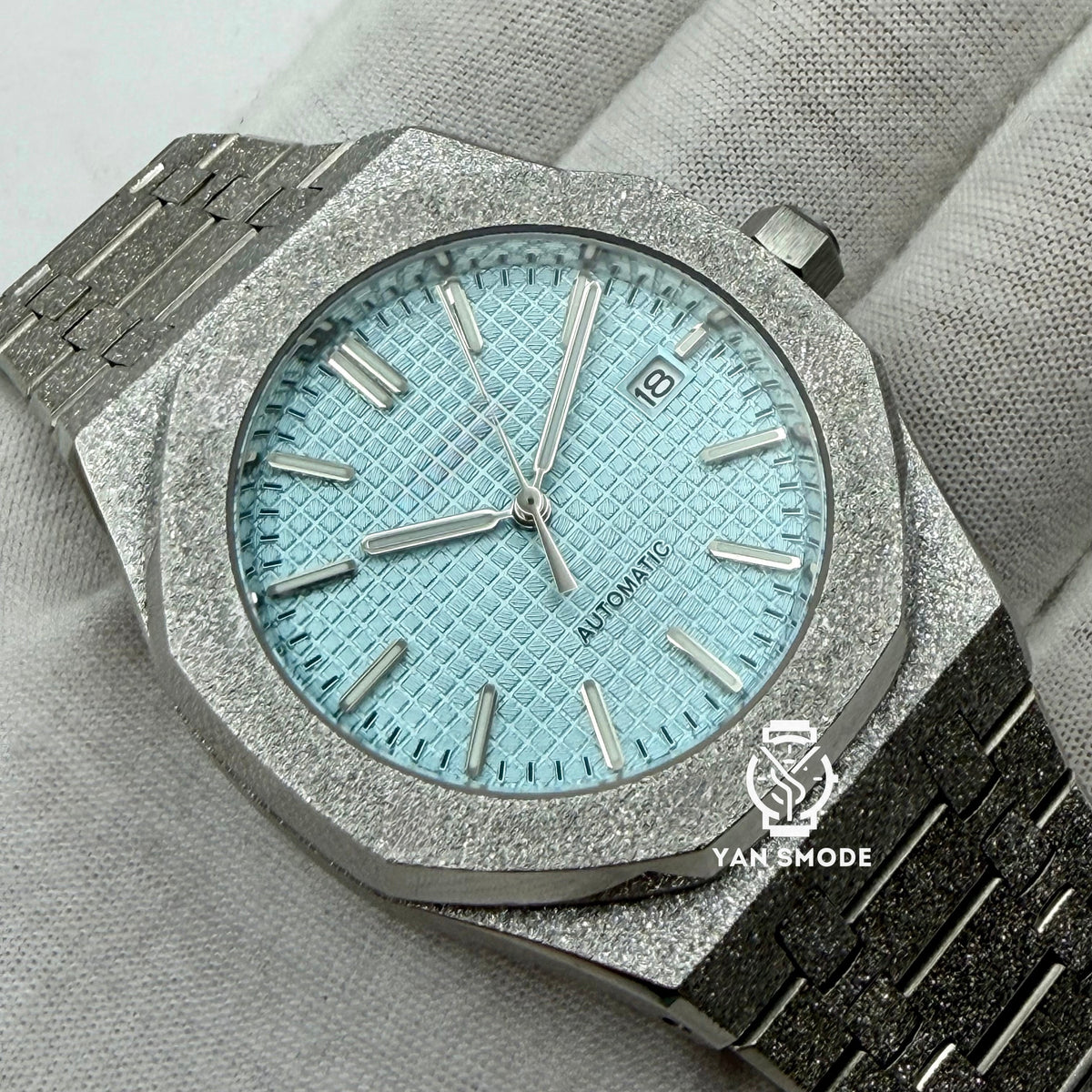 Rovena Brillante Bleu Clair