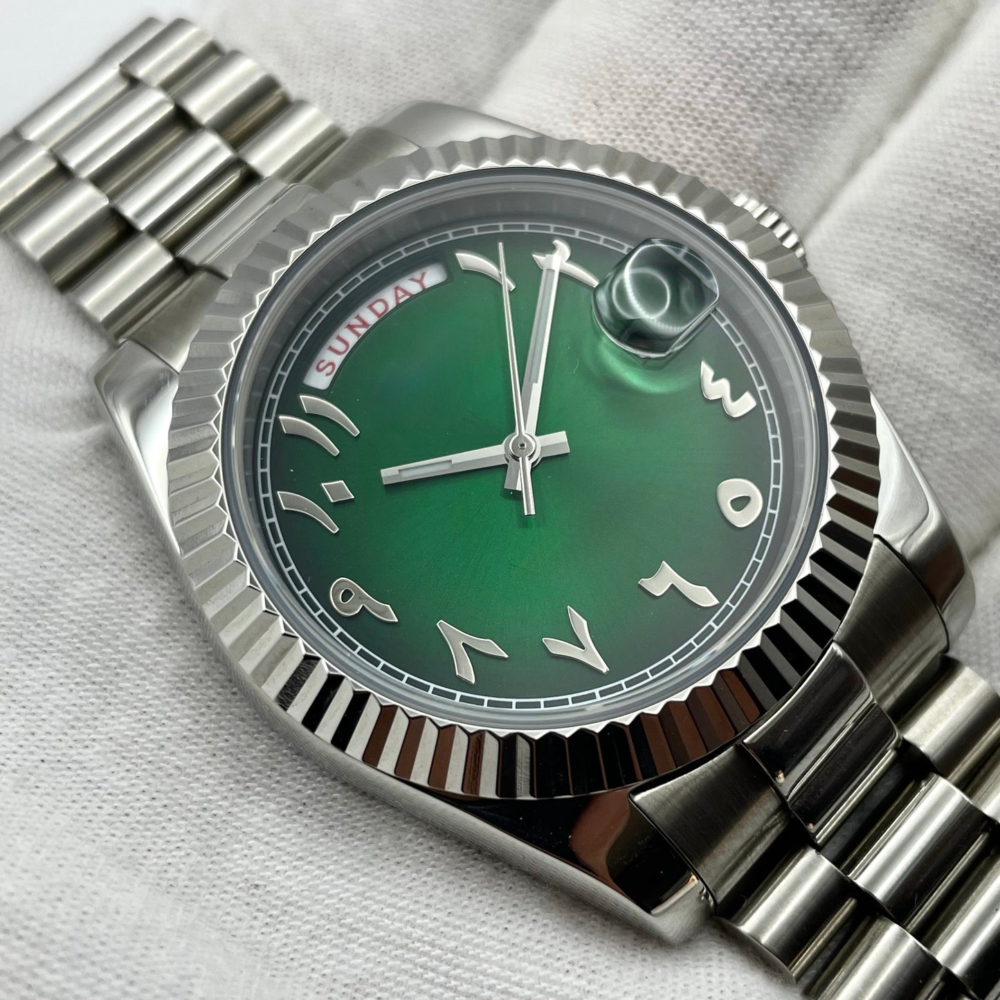 Monarch Arabic Dial Verte Dégradé
