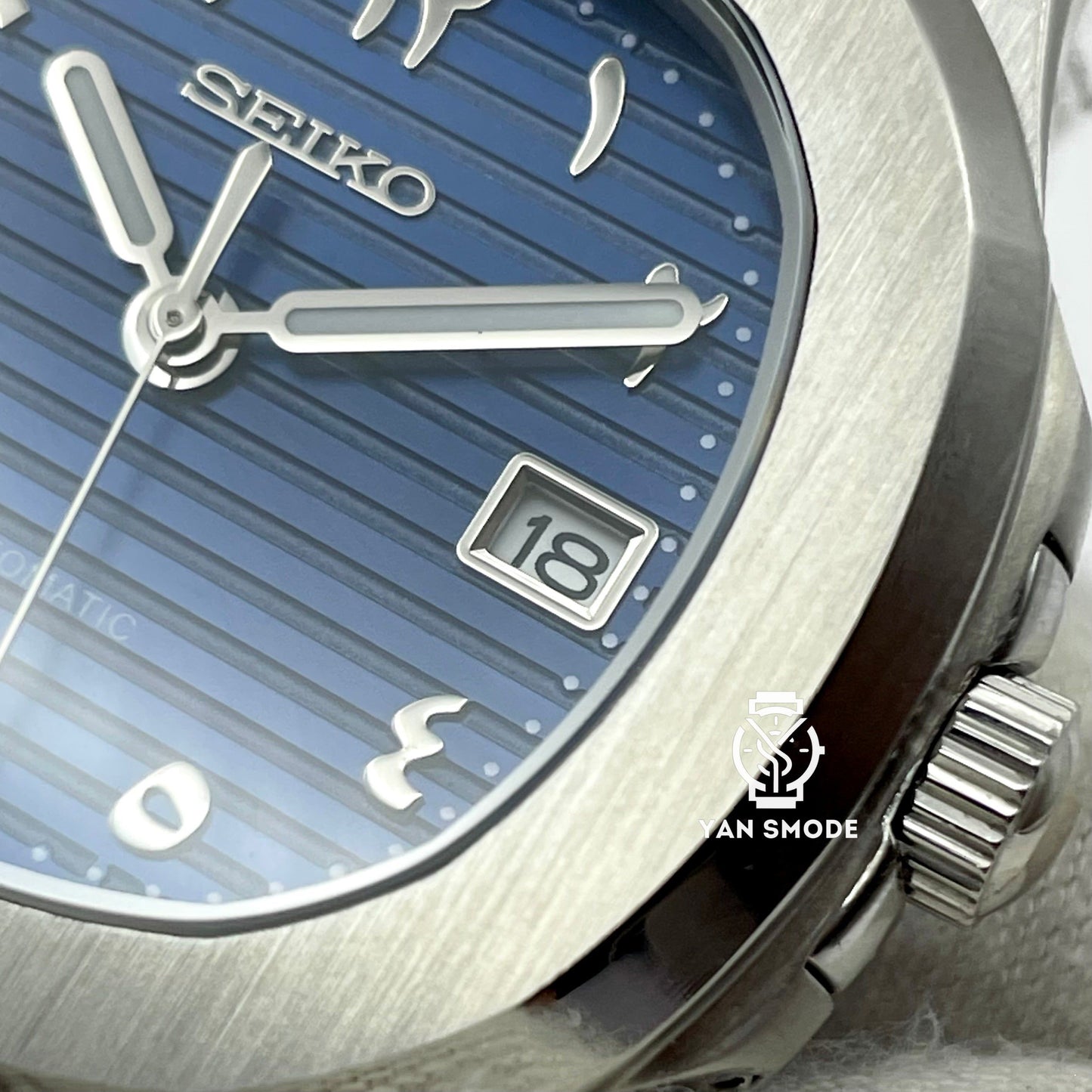 Nautilus Arabic Dial Bleu