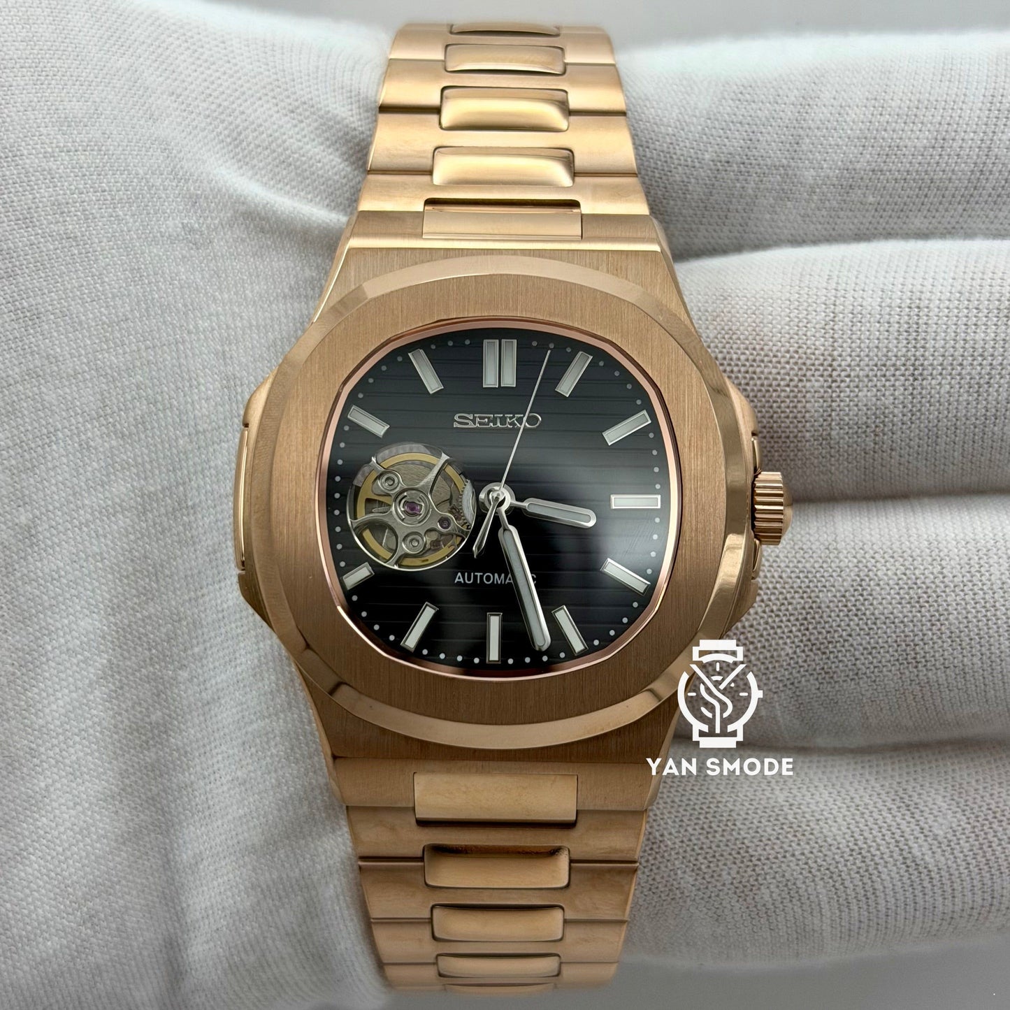 Nautilus Or Rose Noire Ouverte