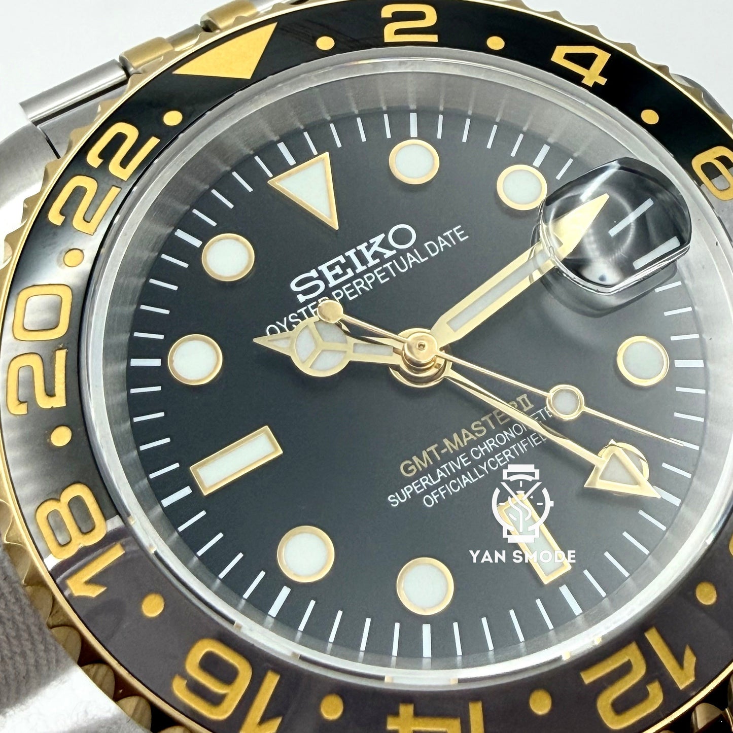 GMT Bruce Wayne Or Jaune