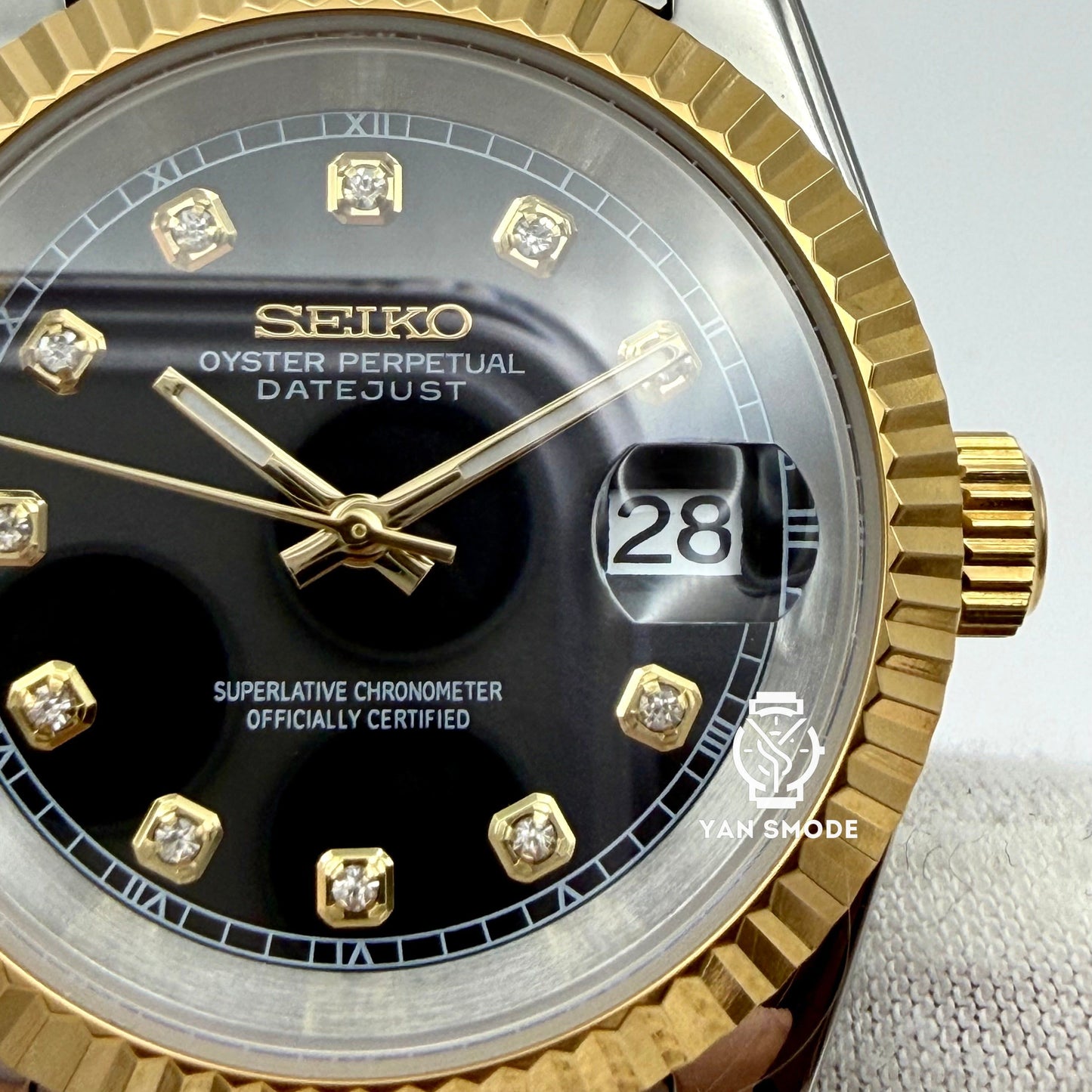 Date Just Or Jaune Noir Orné de Diamants