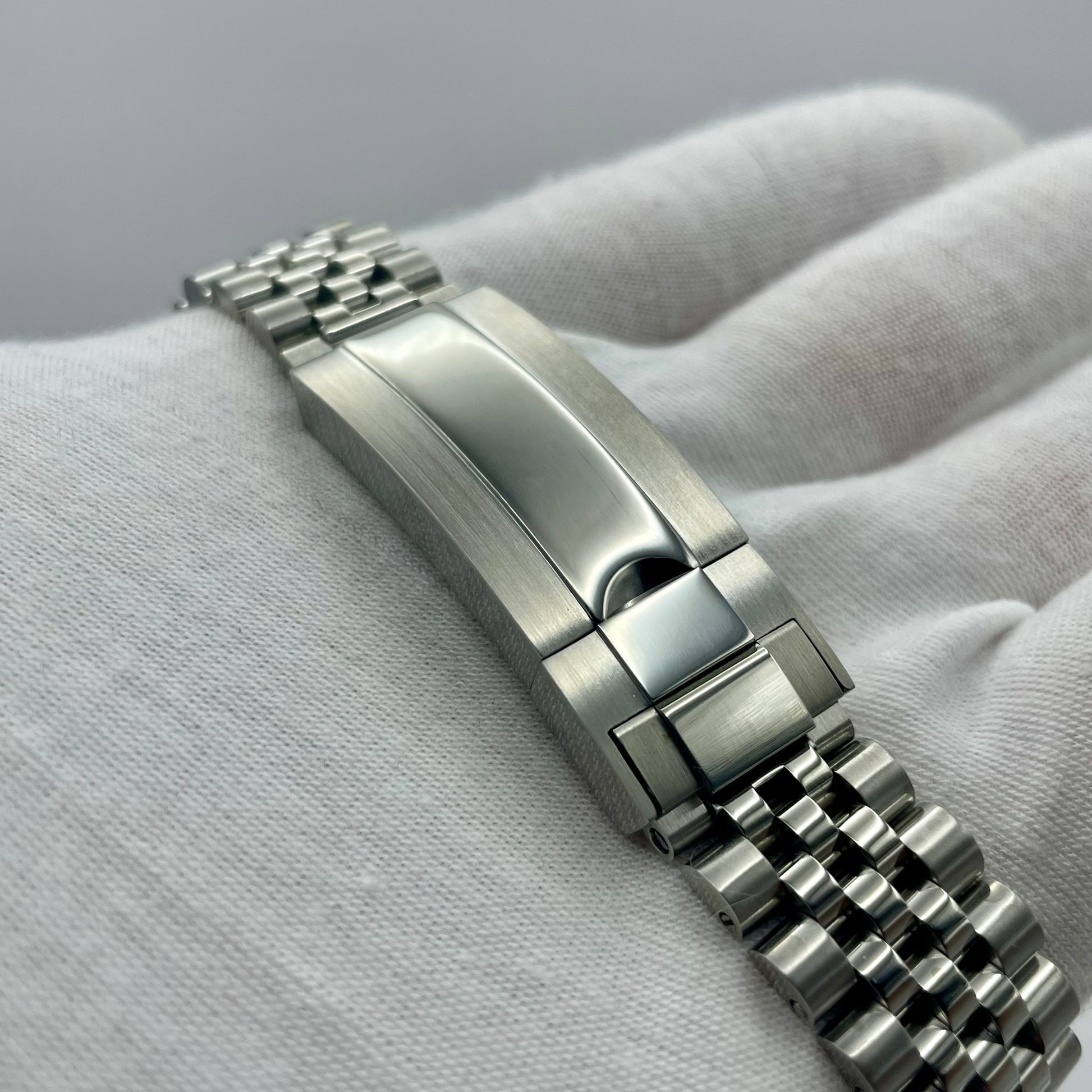 SeikoMod DateJust Grise Orné de Diamant - Yan Smode