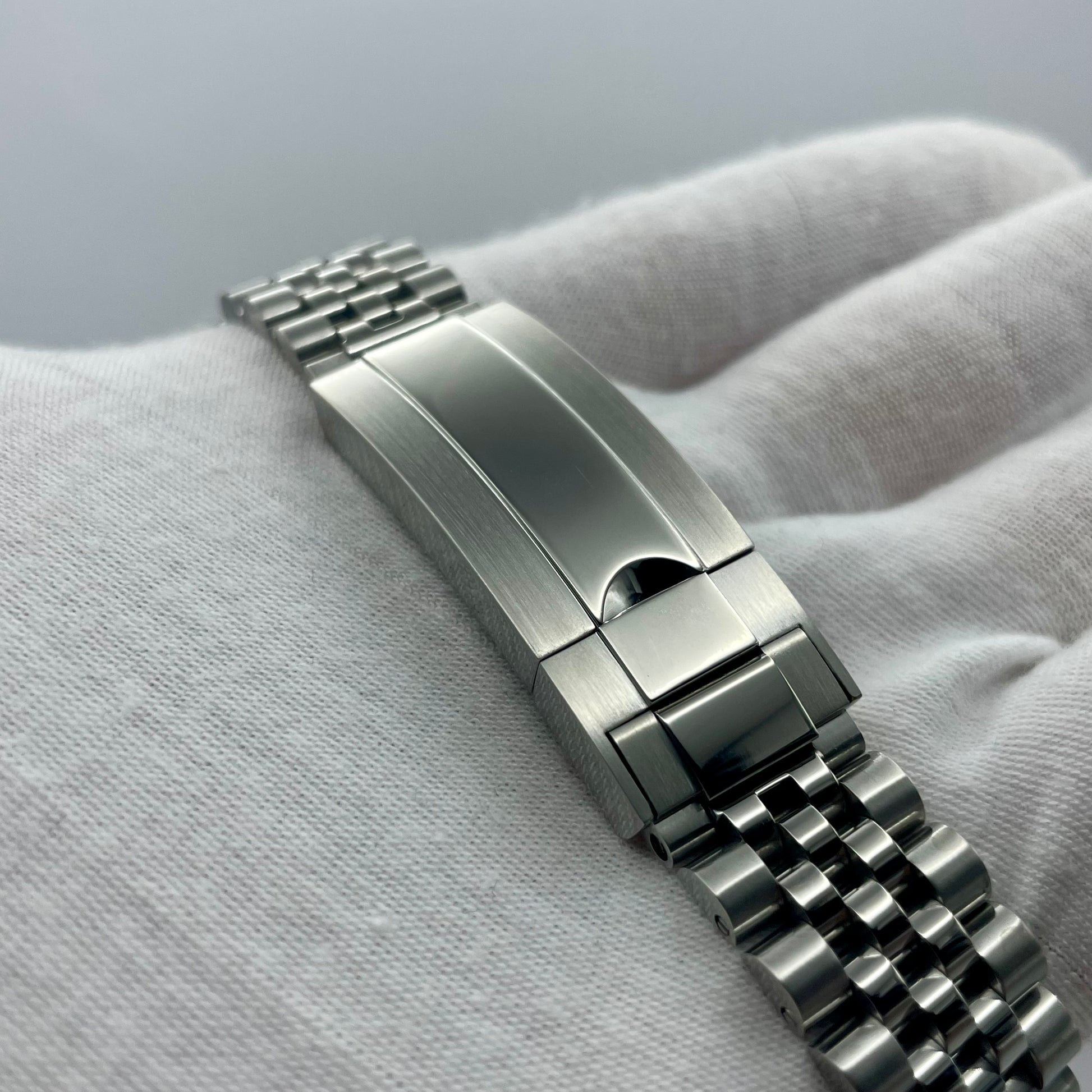 SeikoMod DateJust Arabic Dial Grise - Yan Smode